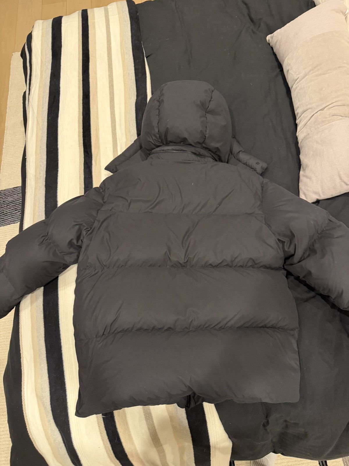 Off-White off-white bounce hooded down puffer Size US L / EU 52-54 / 3 - 11 Thumbnail