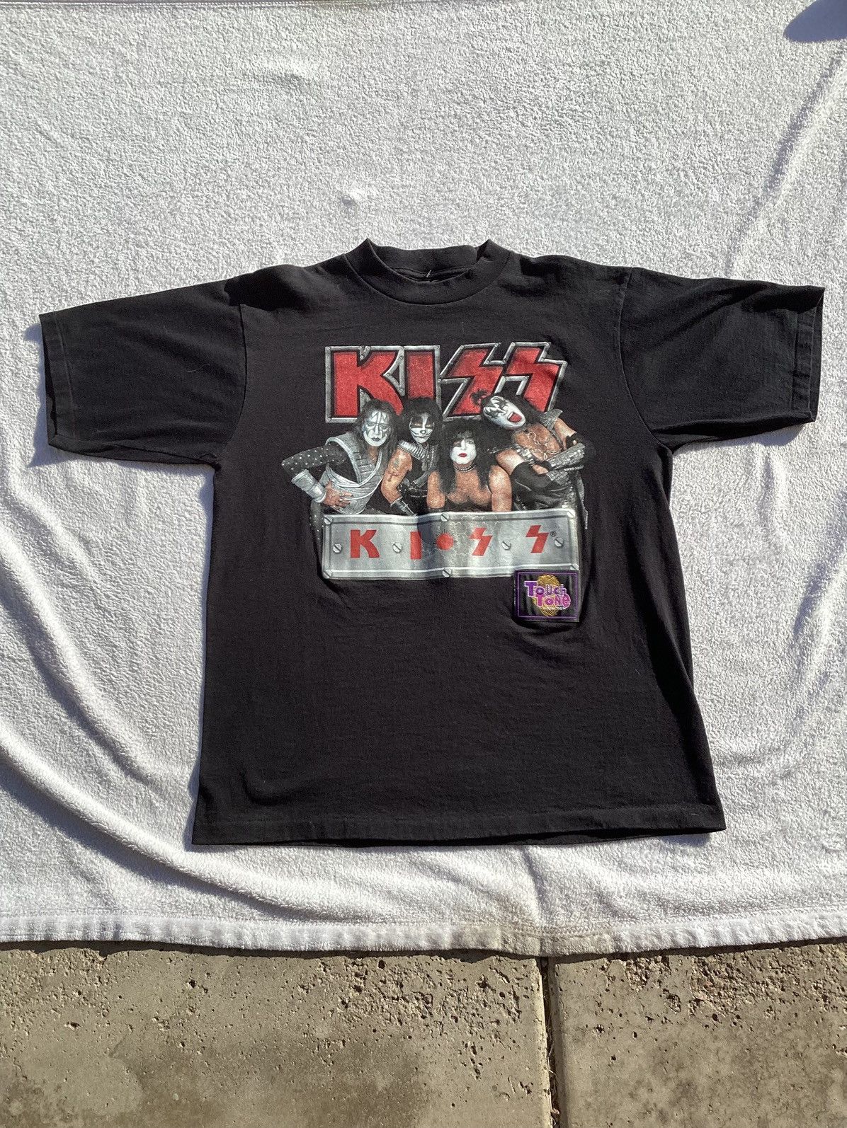 KISS Vintage 1990s kiss touch tunes single stitch band T-shirt Size US L / EU 52-54 / 3 - 1 Thumbnail