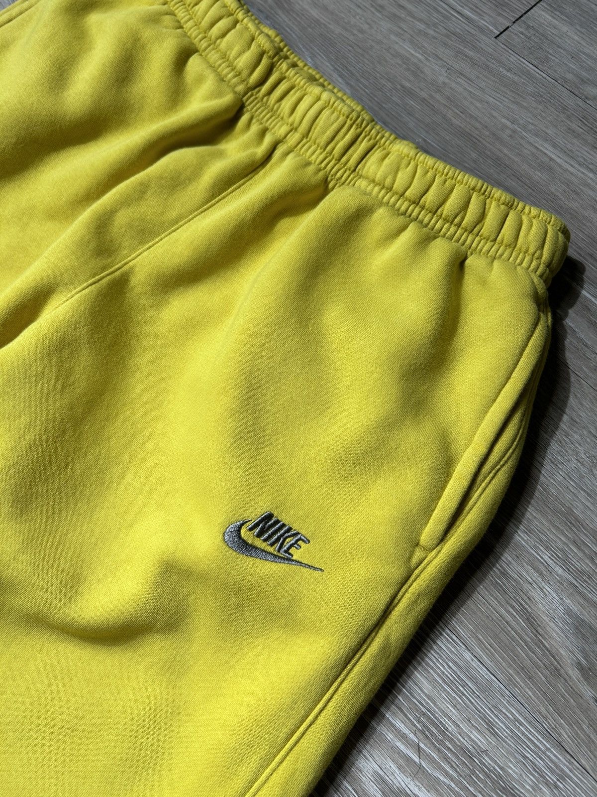 Nike Nike Yellow Fleece Track Pants Size US 32 / EU 48 - 4 Thumbnail