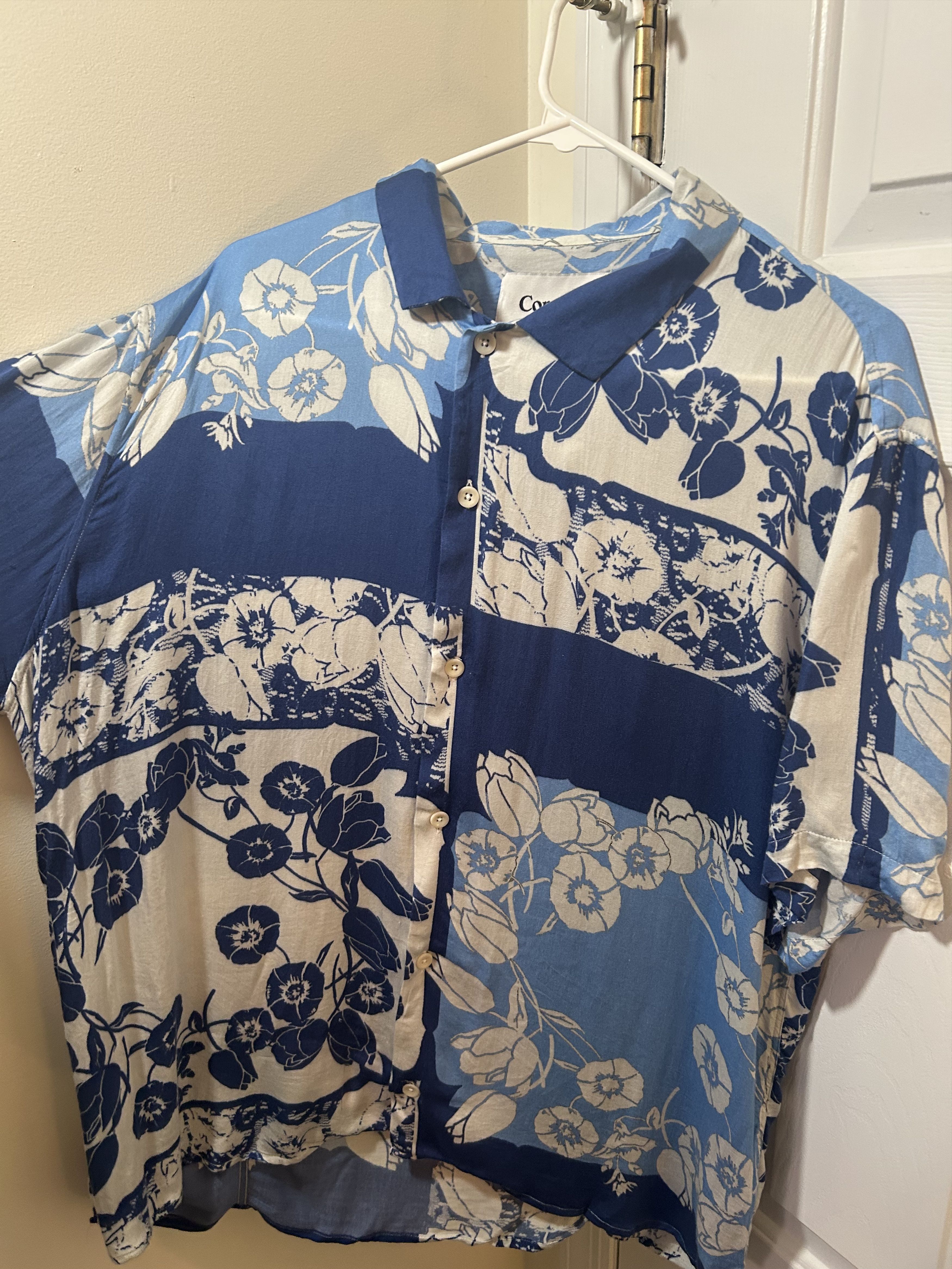 Corridor Corridor Floral Short Sleeve Button Up Size US L / EU 52-54 / 3 - 4 Thumbnail