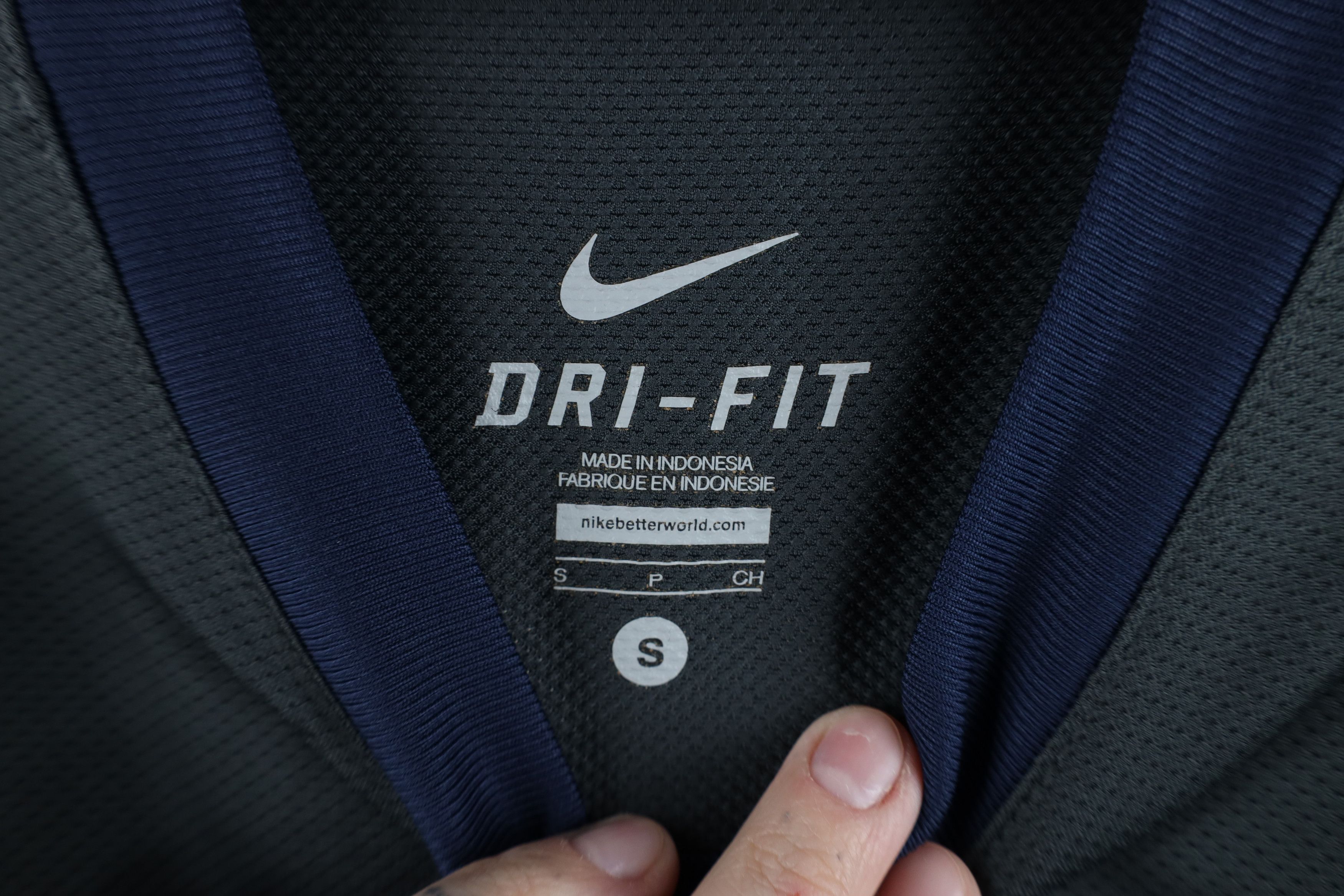 Nike Nike Game Worn University of Toledo Soccer Jersey Gray #3 Size US S / EU 44-46 / 1 - 10 Thumbnail