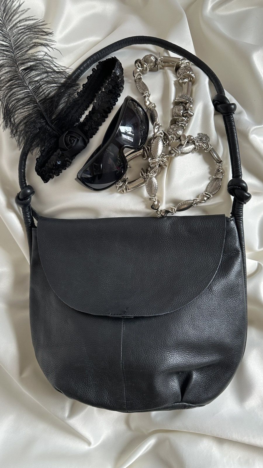 Vintage Vintage black leather shoulder bag Size ONE SIZE - 4 Thumbnail
