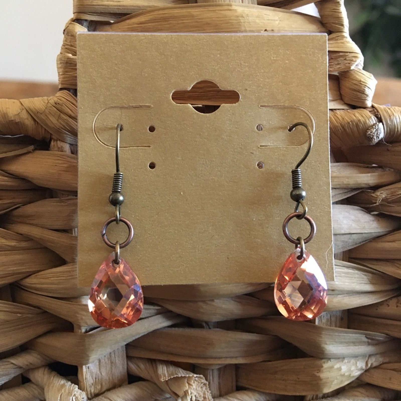 Vintage Vintage faceted amber glass stone earrings Size ONE SIZE - 1 Thumbnail