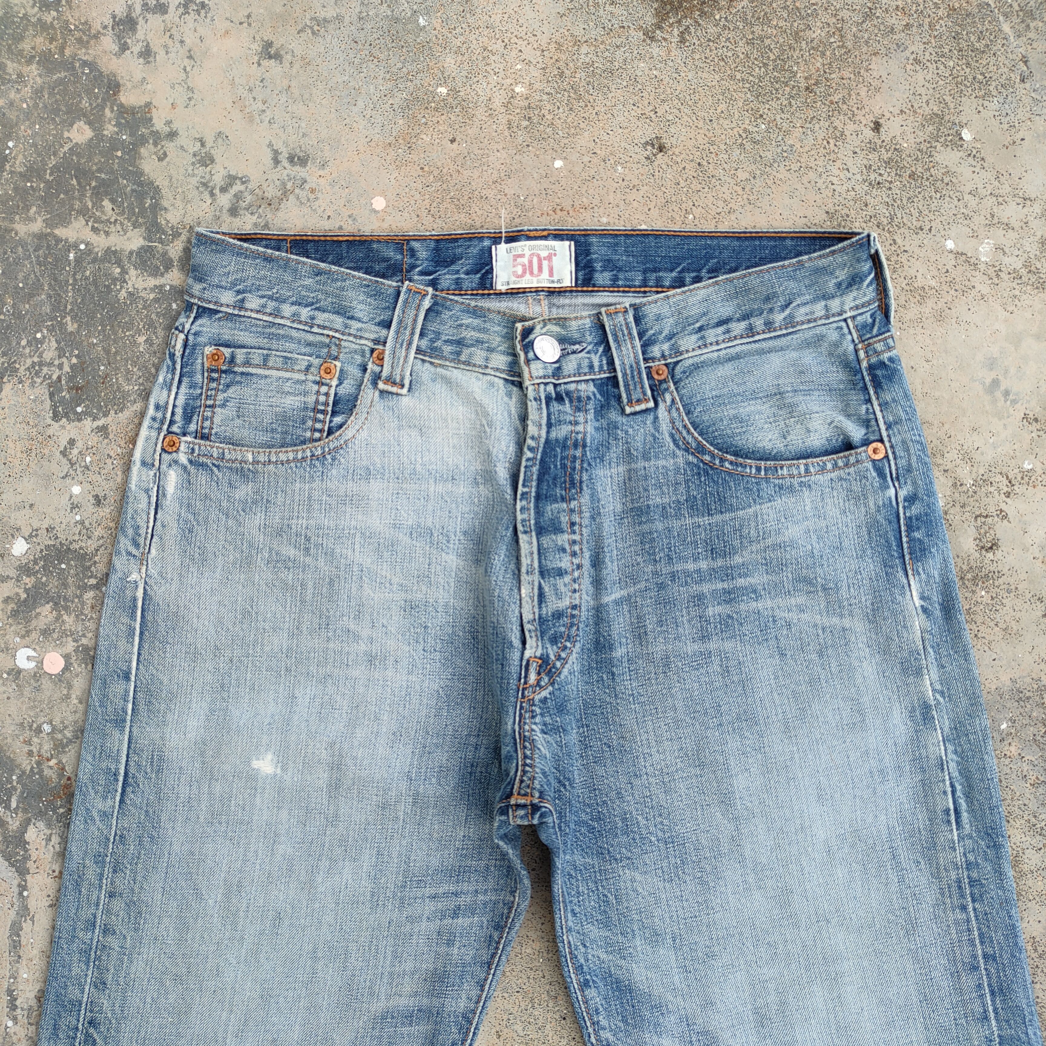 Levi's Vintage Clothing Vintage Levi's 501 Faded ripped jeans denim pants Size US 31 - 4 Thumbnail