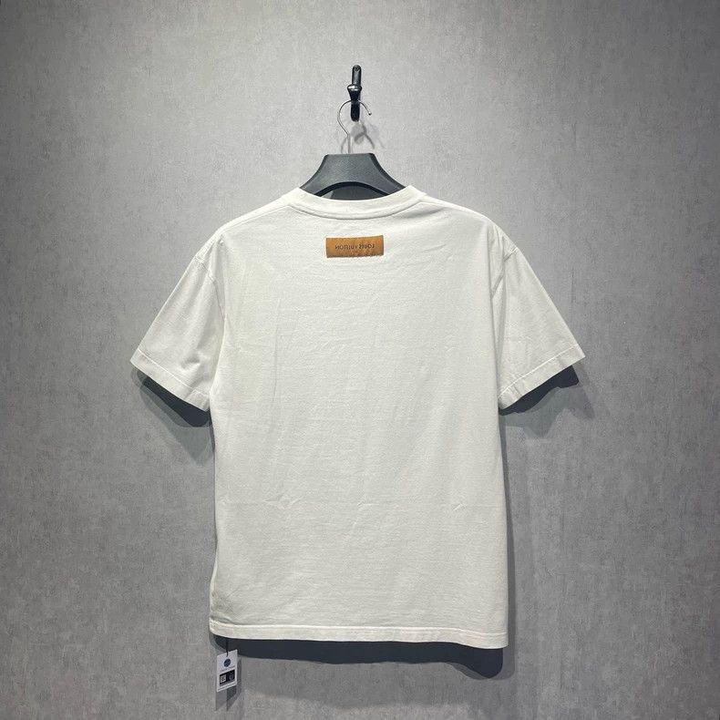 Louis Vuitton Louis Vuitton Peace dove print short sleeve Size US M / EU 48-50 / 2 - 2 Thumbnail