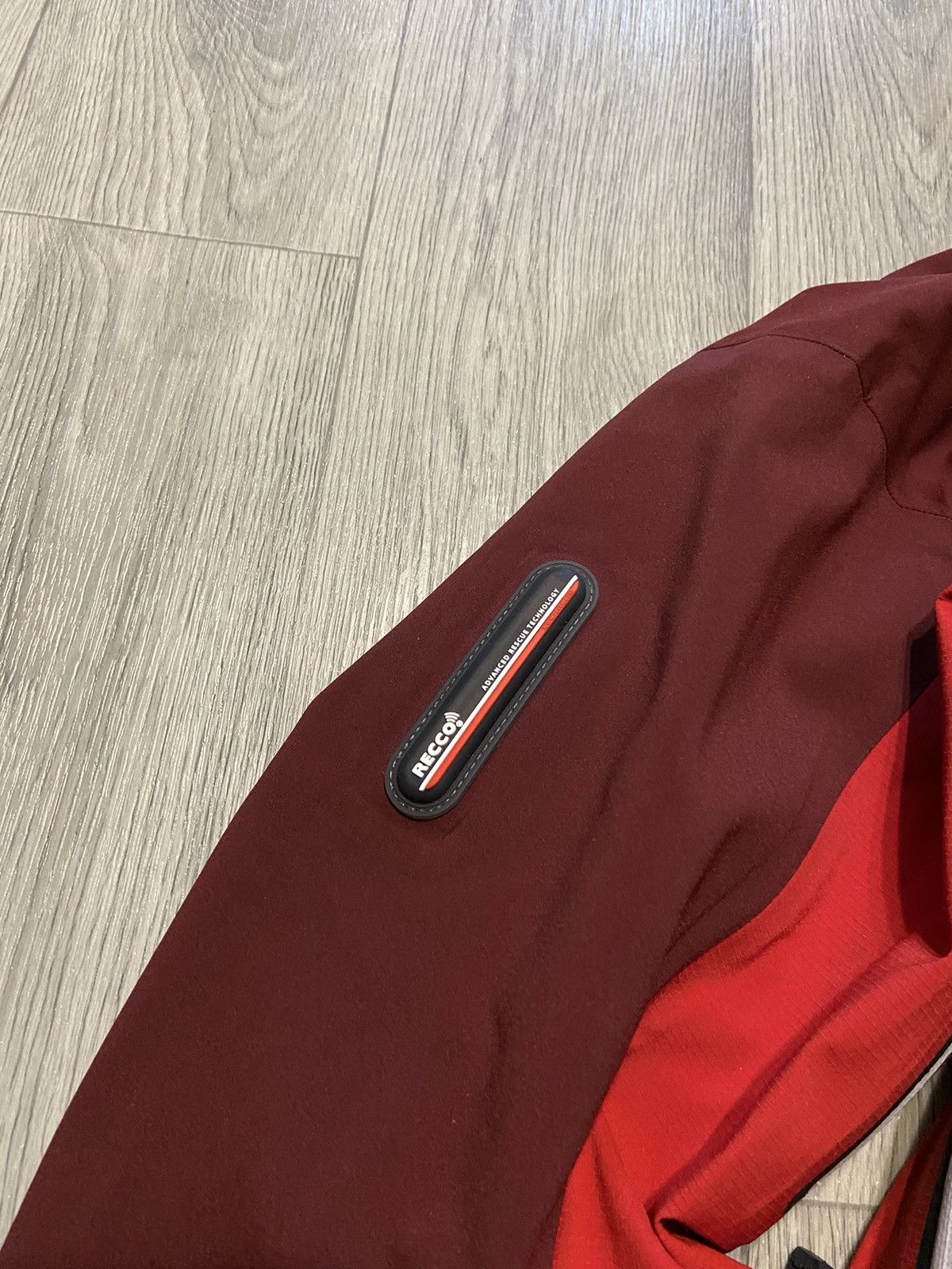 Goretex Haglofs Gore-tex Recco Outdoor Soft shell Jacket Gorpcore Size M / US 6-8 / IT 42-44 - 2 Thumbnail