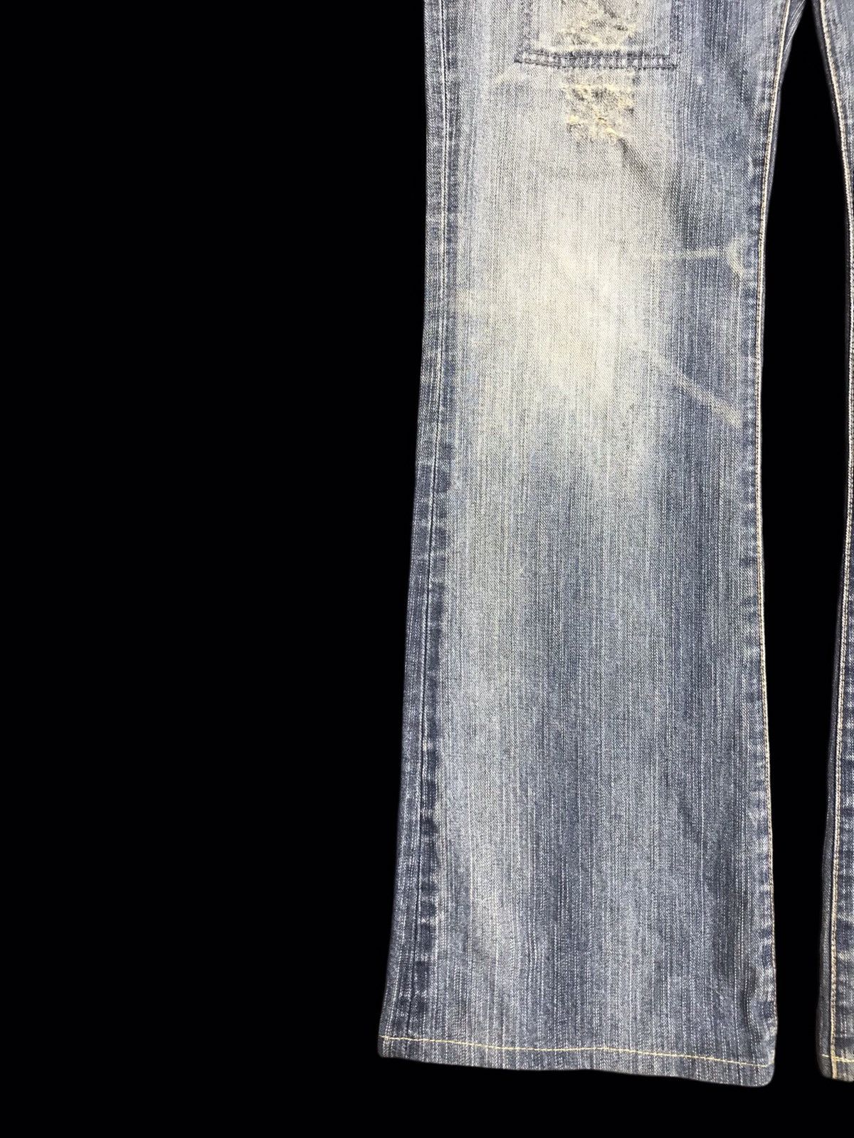 Edwin × Versace 💥FLARE💥 EDWIN DISTRESSED DENIM F48 Size US 31 - 6 Thumbnail