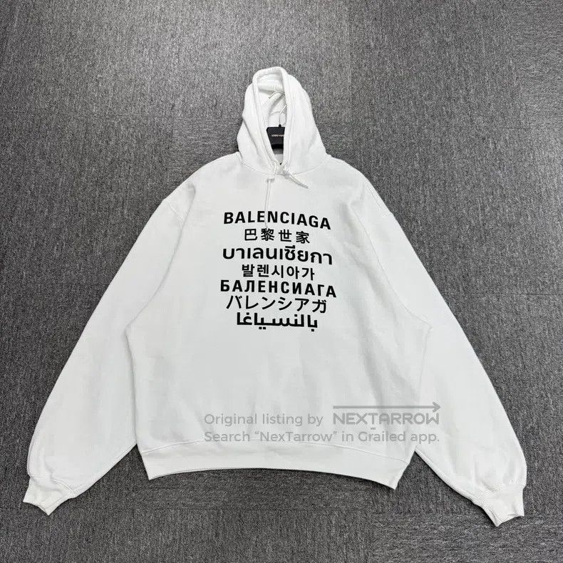 Balenciaga Balenciaga Seven-country language print hooded sweatshirt Size US S / EU 44-46 / 1 - 1 Thumbnail