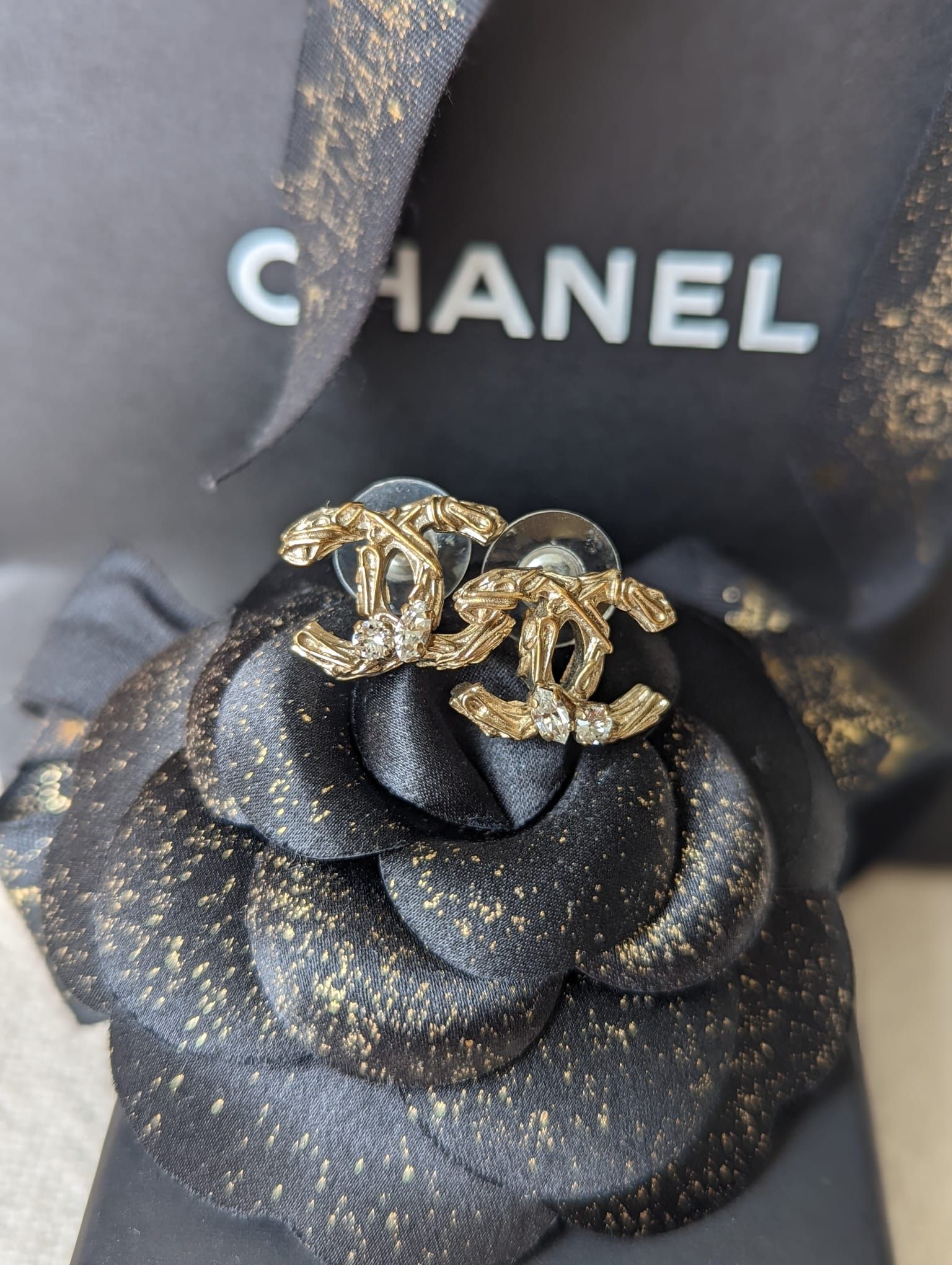 Chanel Chanel CC B14K Logo earrings GHW crystal earring receipt box Size ONE SIZE - 1 Thumbnail