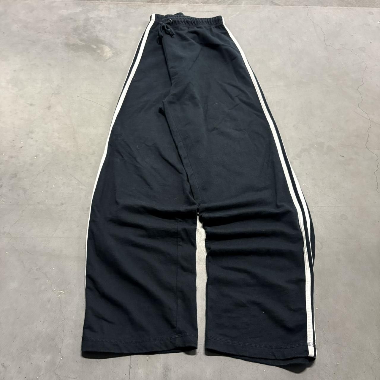 Vintage Crazy Vintage Y2K/2000s Baggy Black Striped Sweatpants! Size US 32 / EU 48 - 2 Thumbnail