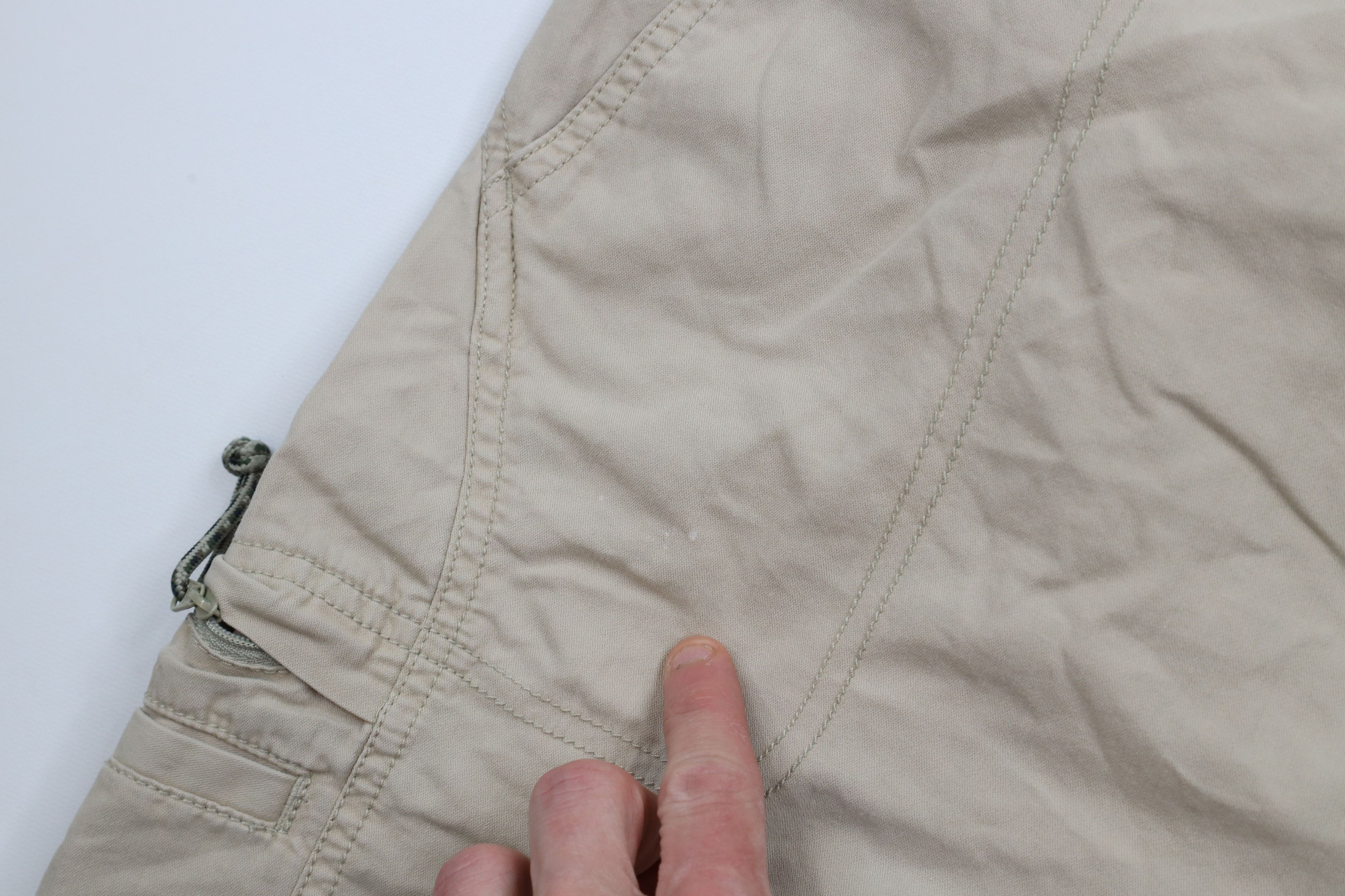 Columbia × Vintage Vintage Columbia Belted Above Knee Cargo Shorts Beige Khaki Size US 34 / EU 50 - 7 Thumbnail