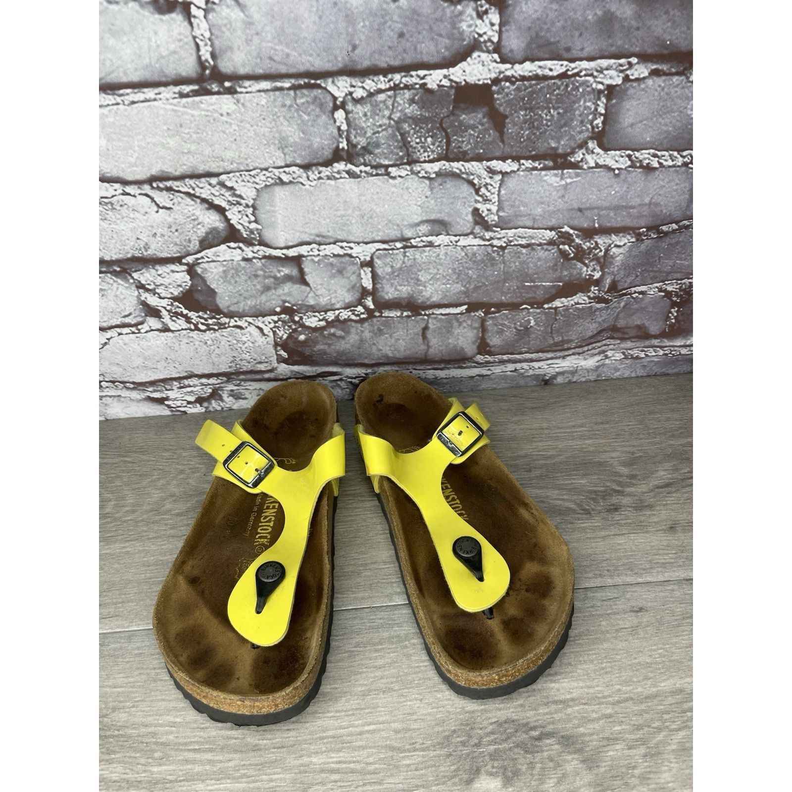 Birkenstock Birkenstock Gizeh Yellow Patent Leather Cork Slide Sandals W Size US 6.5 / IT 36.5 - 17 Thumbnail