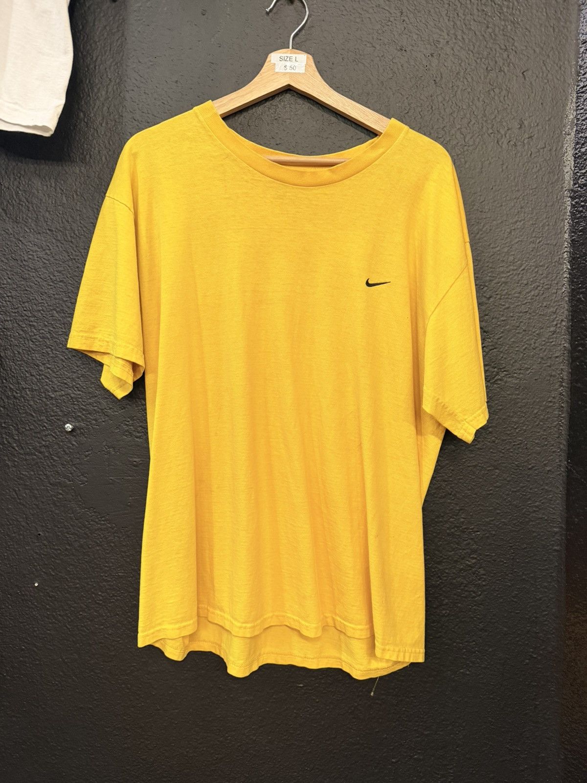 Nike Vintage Nike Blank T Shirt Size US L / EU 52-54 / 3 - 1 Thumbnail