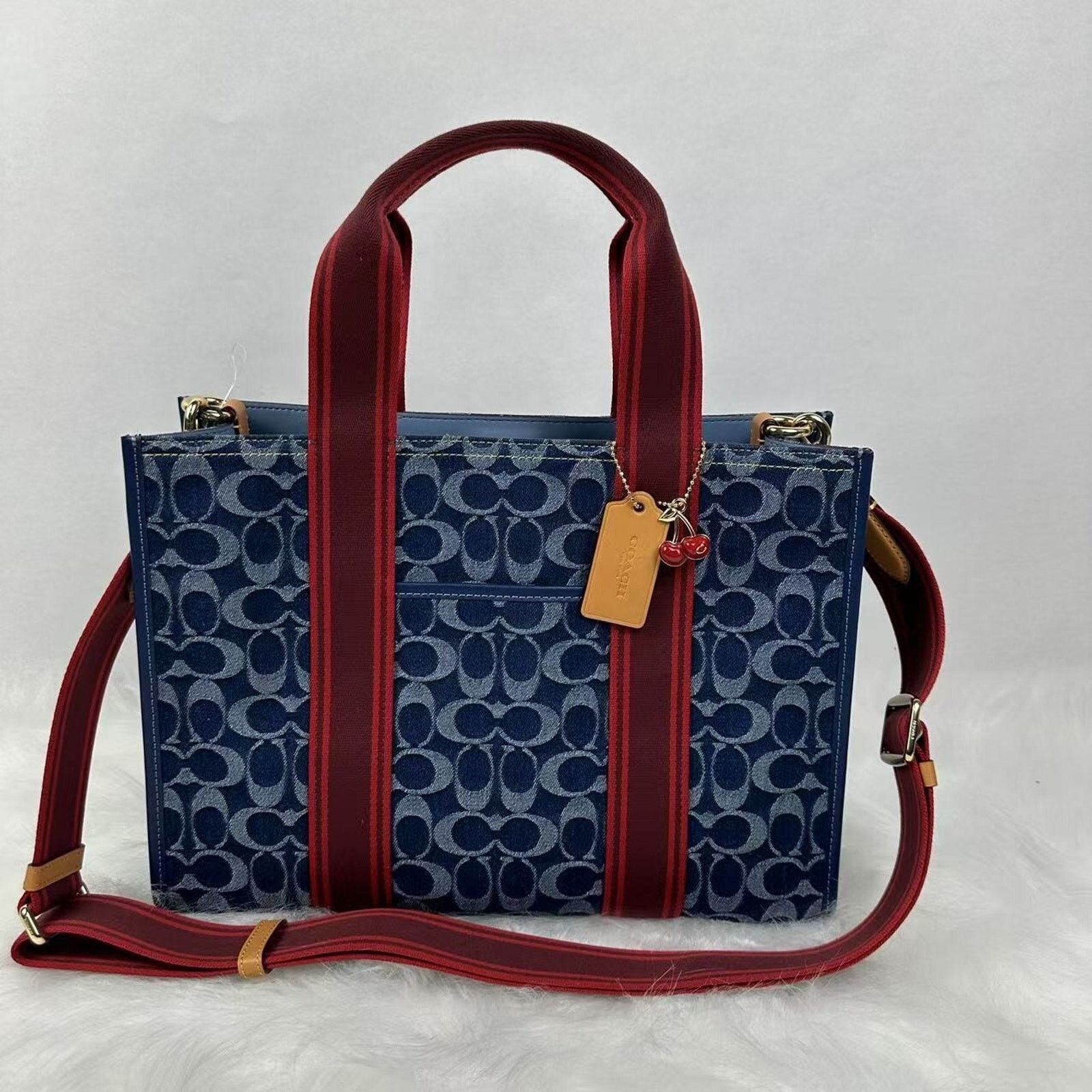 Coach Smith Tote Bag Crossbody In Signature Denim Natural in Blue, Women's