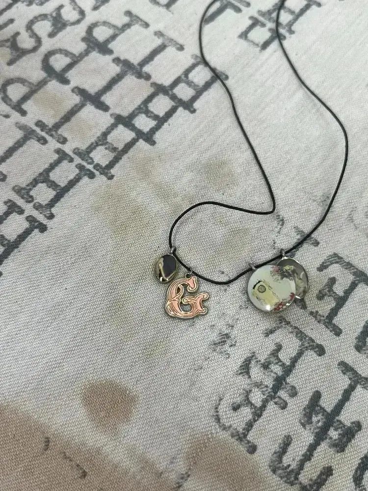 Undercover Undercover Grace Vintage Photograph Pendant Necklace Size ONE SIZE - 5 Thumbnail
