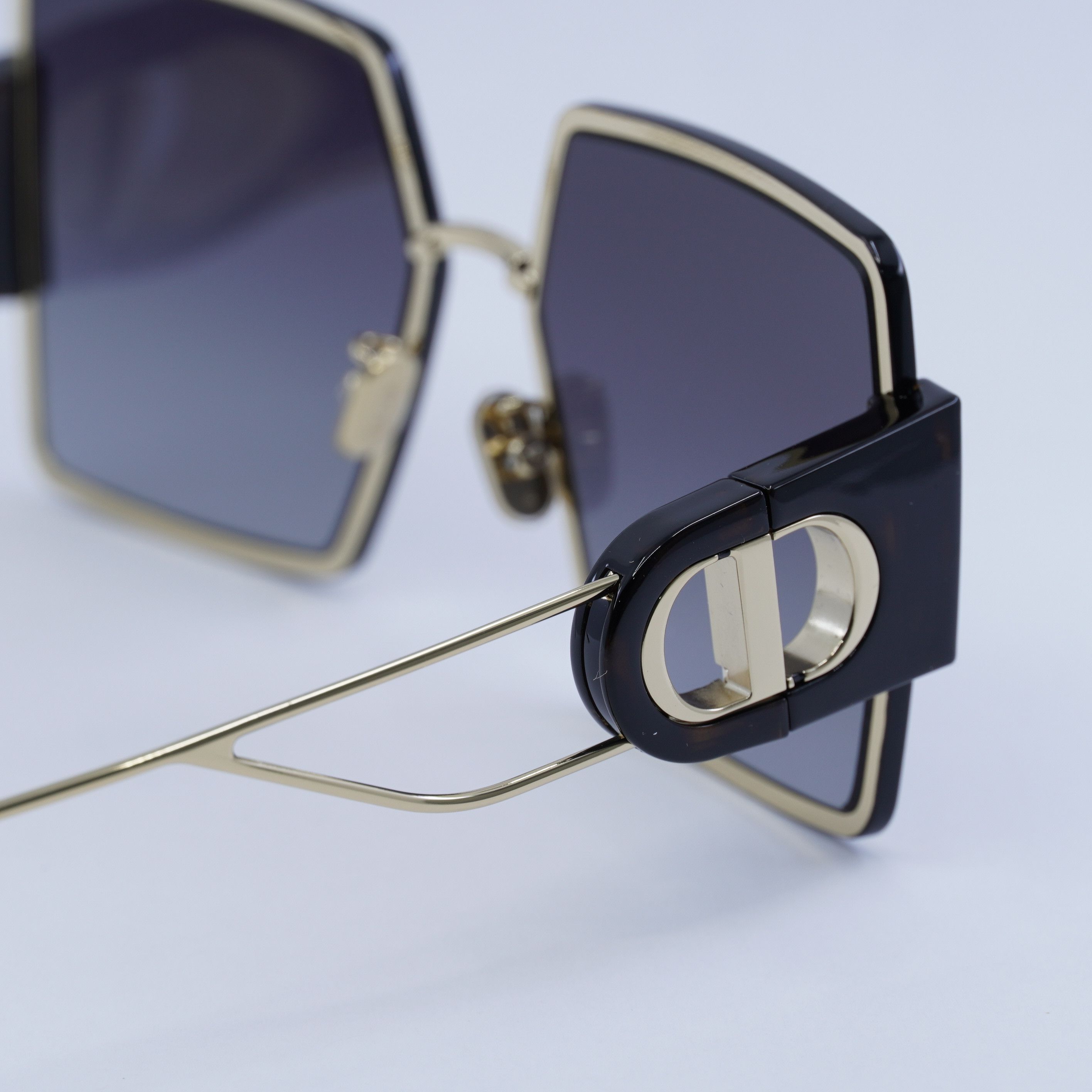 Dior Dior 30MONTAIGNE S4U B4A1 Sunglasses Gold Square Frame Size ONE SIZE - 5 Thumbnail