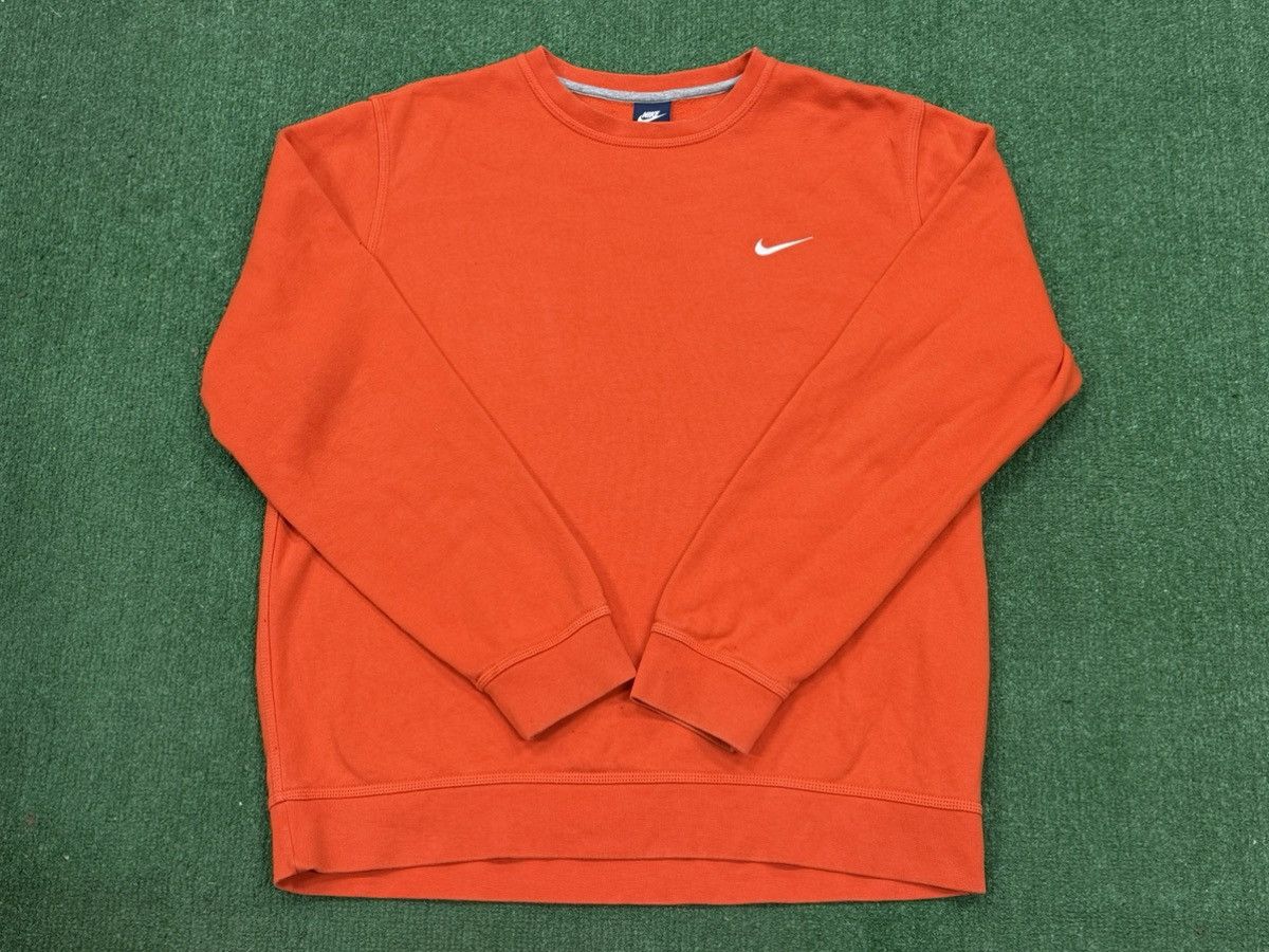 Nike Vintage Nike Swoosh Crewneck Sweatshirt Size US XL / EU 56 / 4 - 1 Thumbnail