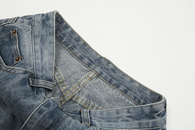 Jean American Street Denim Shorts with Insect Graffiti Print Size US 32 / EU 48 - 4 Thumbnail