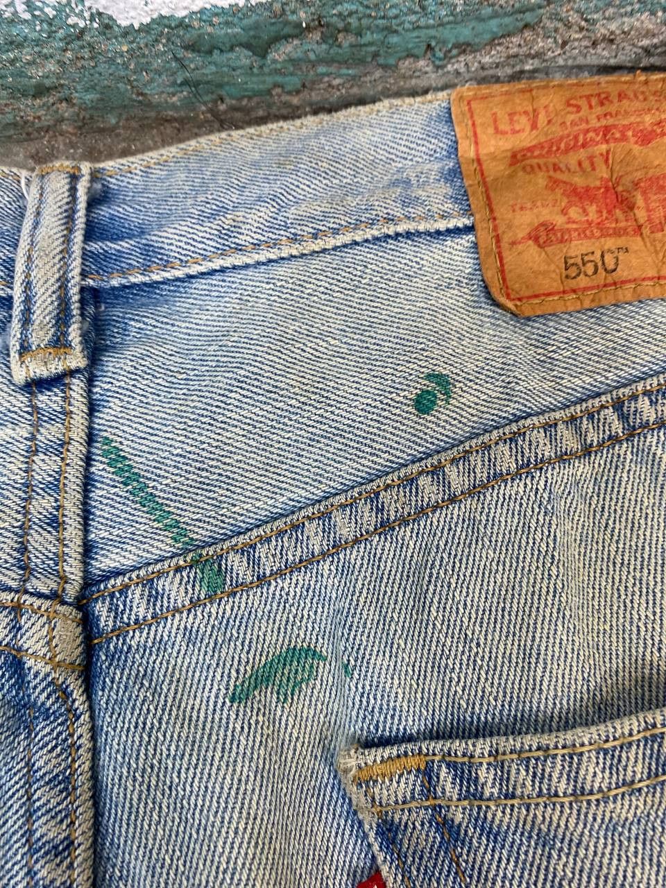 Levi's vintage levis 550 relaxed fit distressed denim Size US 34 / EU 50 - 4 Thumbnail