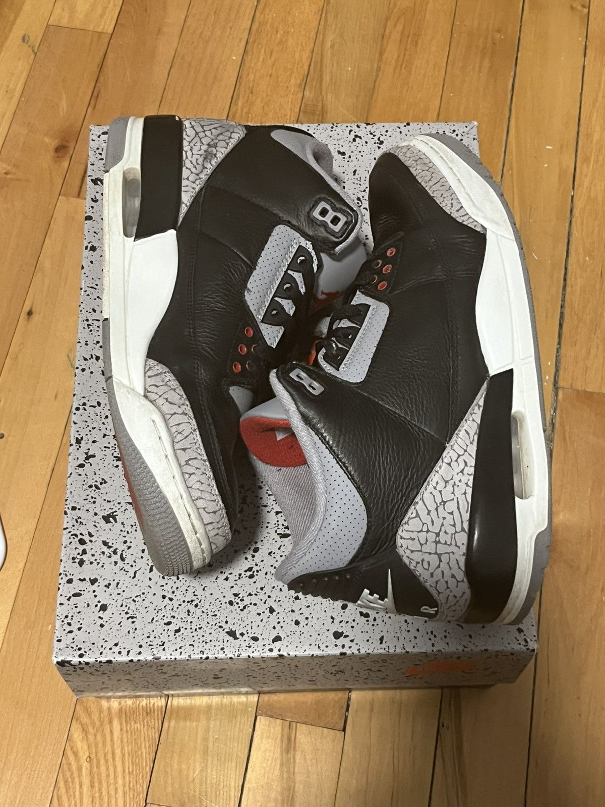 Jordan Brand Jordan. 3 Black cement Size US 10 / EU 43 - 6 Thumbnail