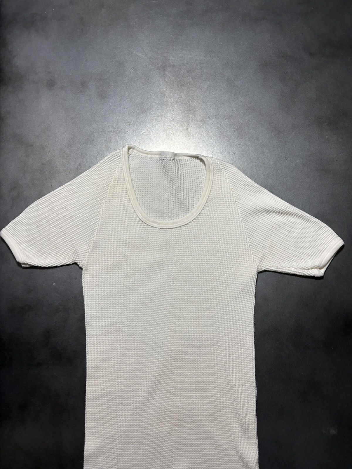 Vintage Vintage Thermal Undershirt Raglan Waffle Knit Blank Tee 80s Size US S / EU 44-46 / 1 - 3 Thumbnail