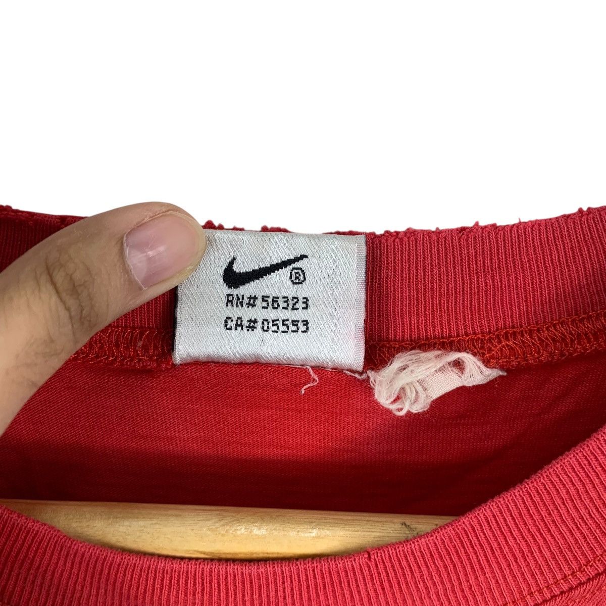 Nike Vintage NIKE SPORTSWEAR COLLECTION Pinwheel Thrashed Tee Size US M / EU 48-50 / 2 - 8 Thumbnail