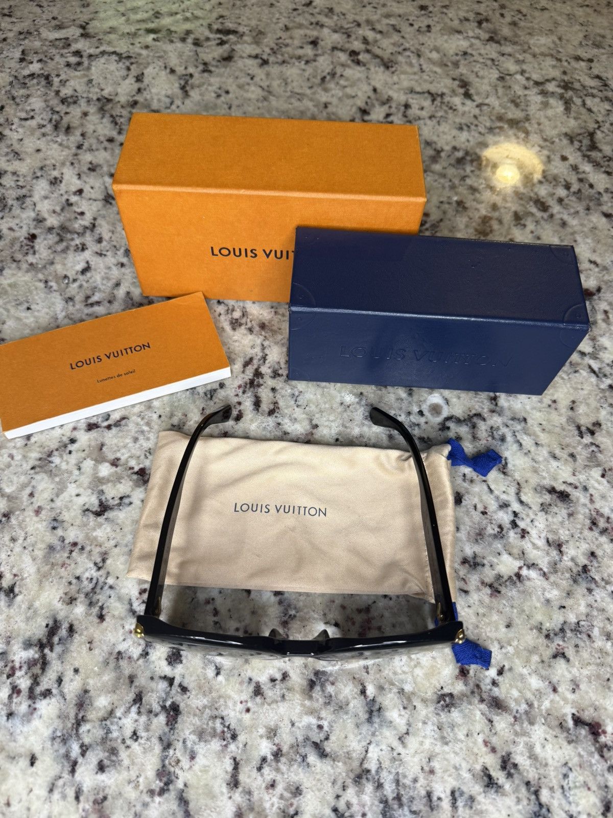 Louis Vuitton Louis Vuitton Black Oversized Sunglasses with Gold Accents Size ONE SIZE - 10 Thumbnail