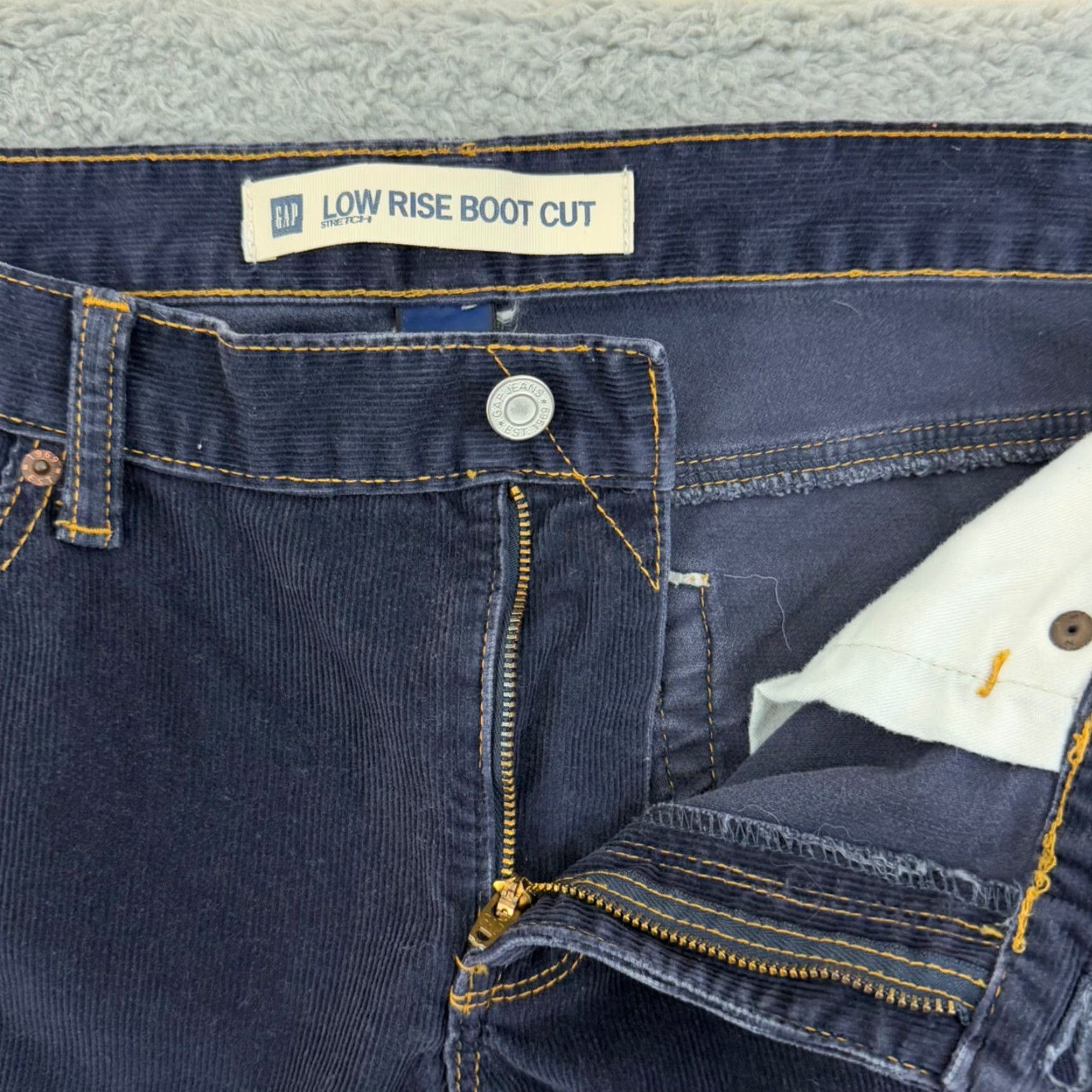 Gap VINTAGE GAP Pants Womens 8XL Blue Corduroy Low Rise Bootcut 32x34 Hippie Boho Stretch 90s Retro Hippie Bohemian Mens Girls Womens Size 40" / US 18 - 4 Thumbnail