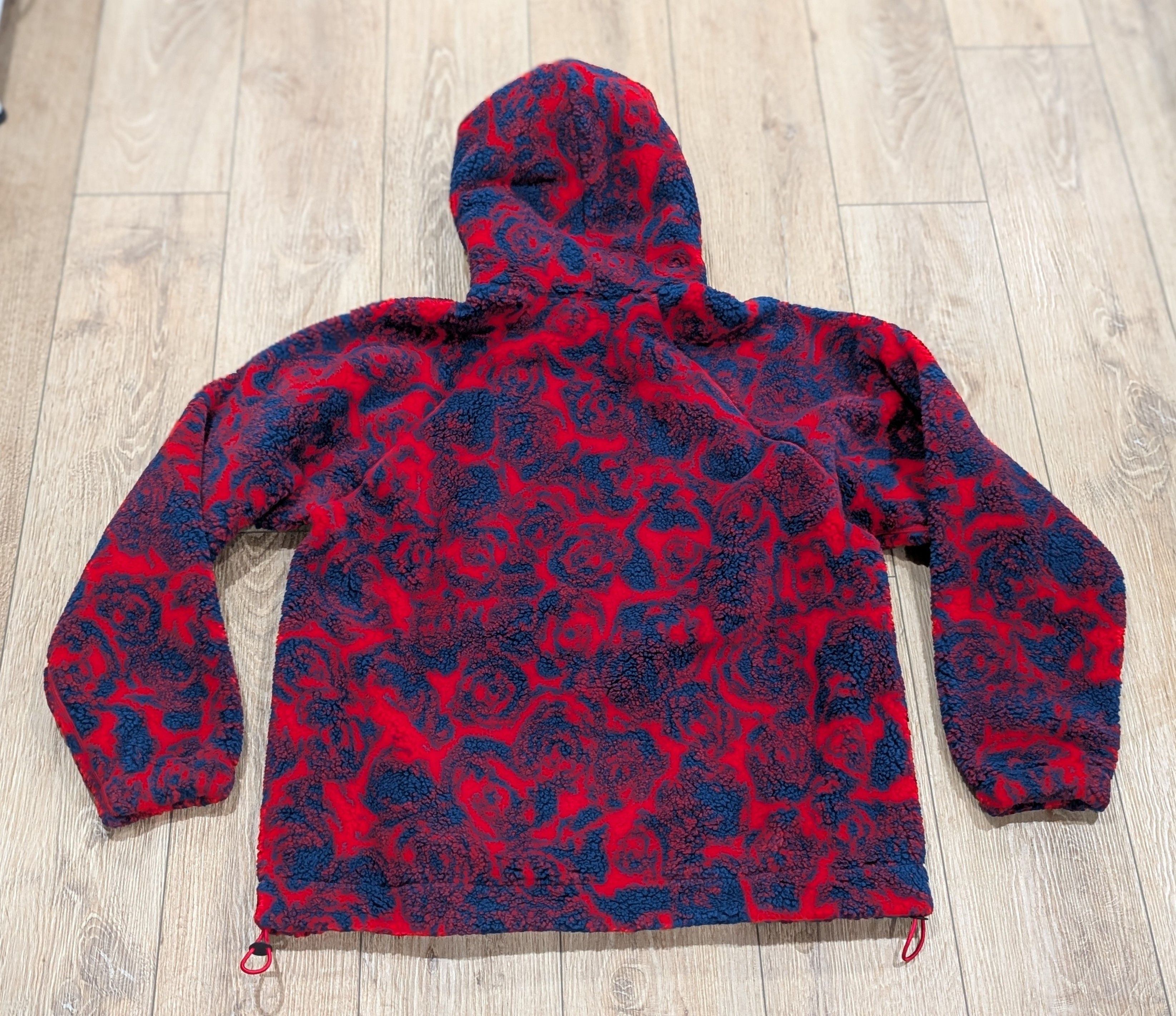 Burberry Burberry Abstract Rose Print Pullover Hoodie Rose Medium Size US M / EU 48-50 / 2 - 4 Thumbnail