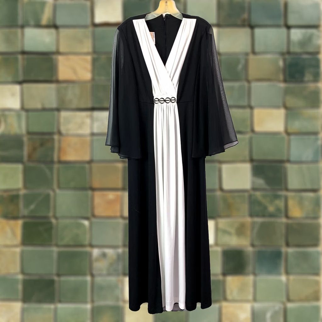 Vintage VINTAGE Black & White Angel Wings Sleeves Chiffon Grecian Addams Dress Maxi 1970s 16 Party Womens Size XXL / US 16-18 / IT 52-54 - 1 Thumbnail