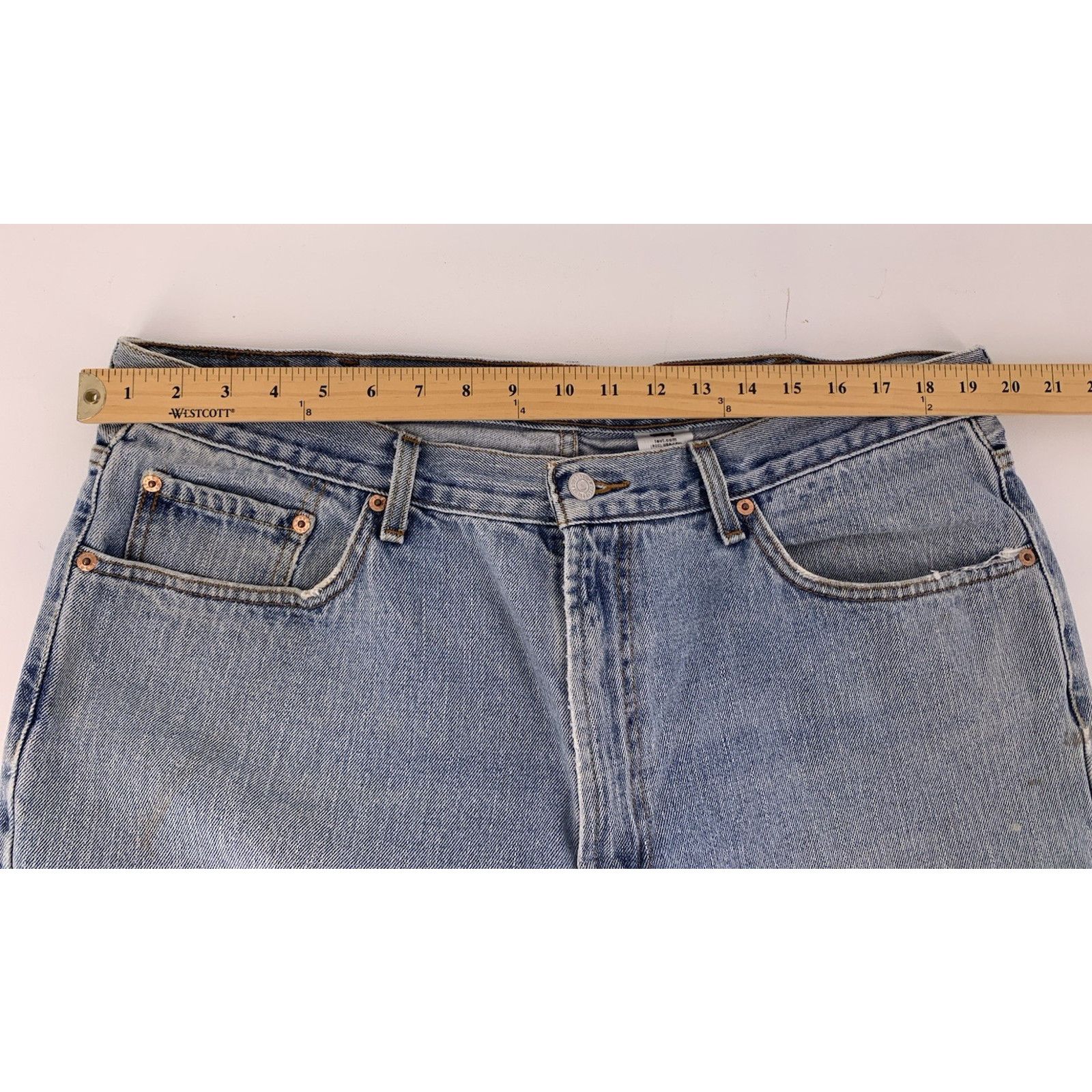 Levi's VTG Y2K Levi’s 550 Jeans 40x30 Light Wash Blue Regular Fit Size US 40 / EU 56 - 9 Thumbnail
