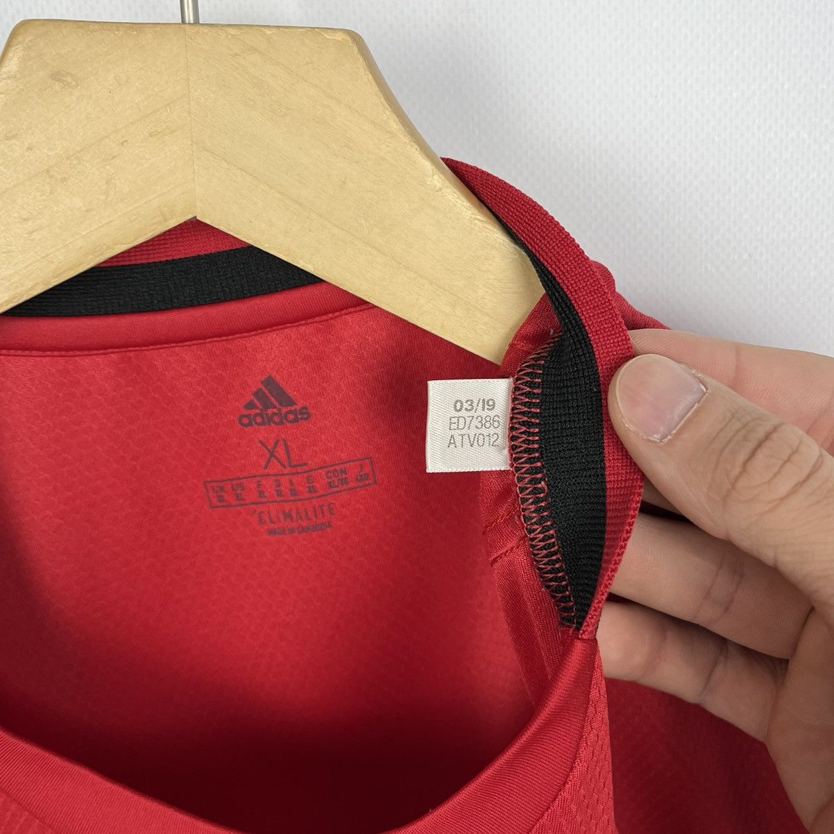 Adidas Adidas Manchester United soccer jersey T shirt 19/20 Size US XL / EU 56 / 4 - 9 Thumbnail