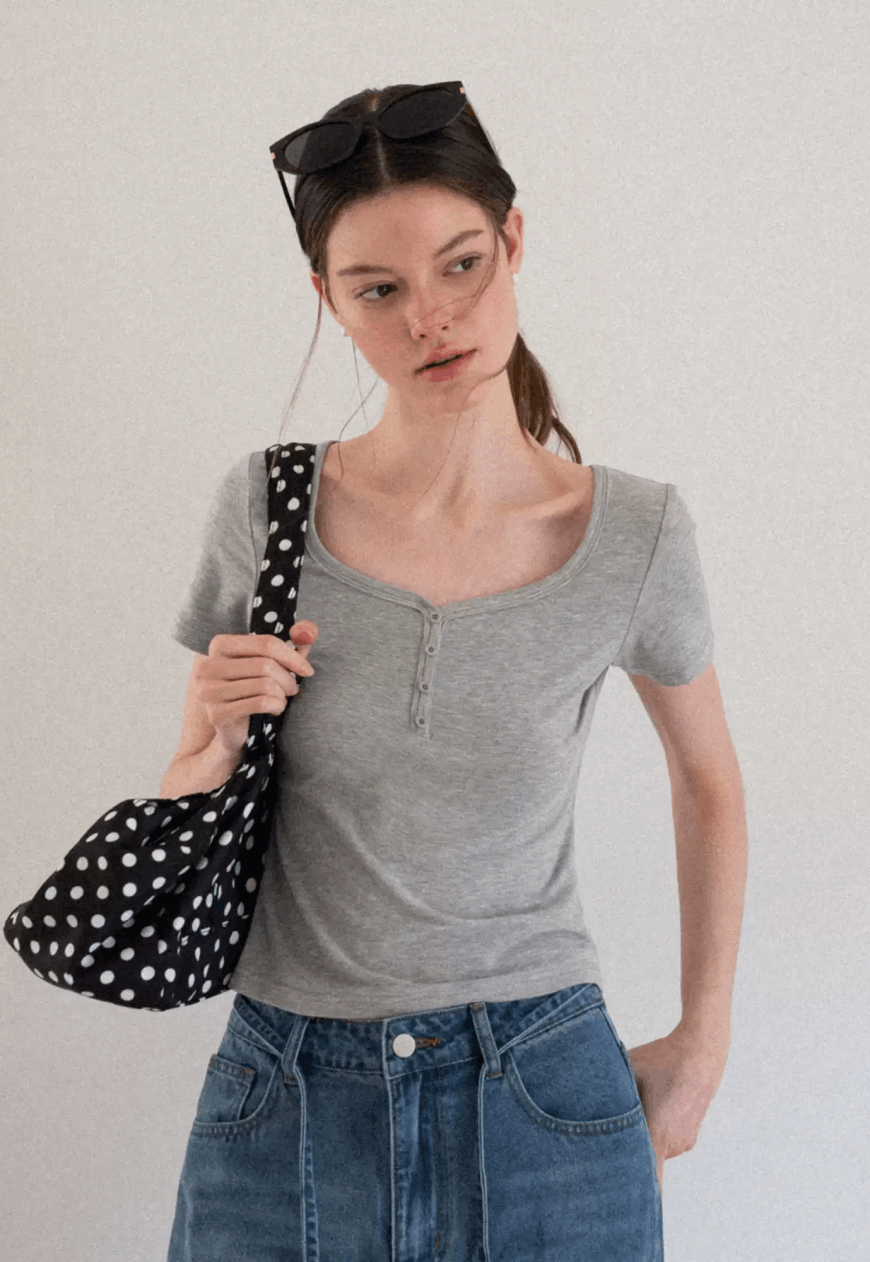 Other Women’s Button-Front U-Neck Tee Size S / US 4 / IT 40 - 6 Thumbnail