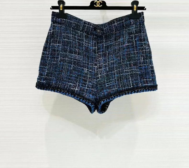 Chanel Chanel Soft tweed knitted shorts Size 25" / US 0 / IT 36 - 1 Thumbnail