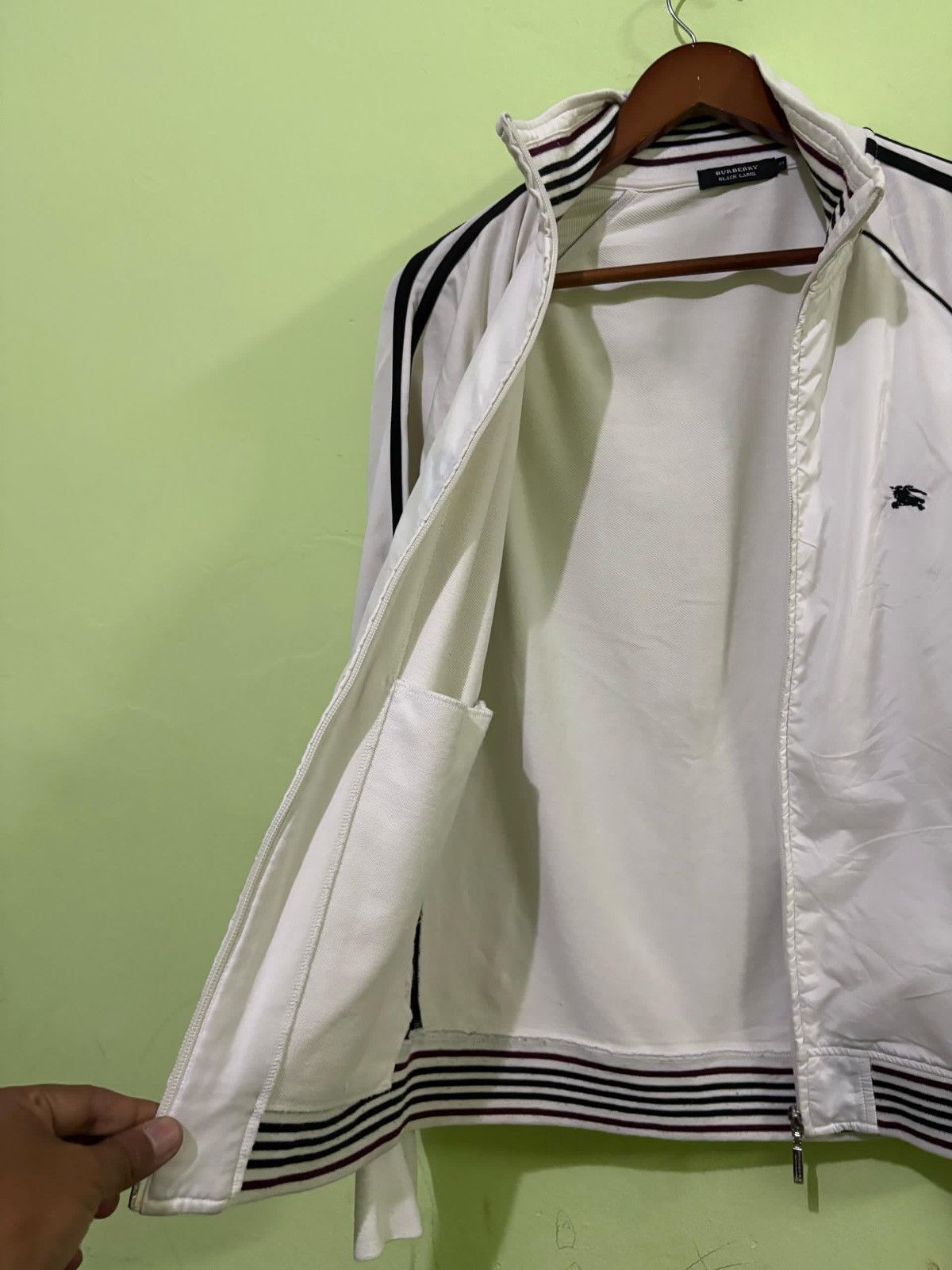 Burberry Burberry Track Top Jacket Design Small Logo Design Size US S / EU 44-46 / 1 - 4 Thumbnail