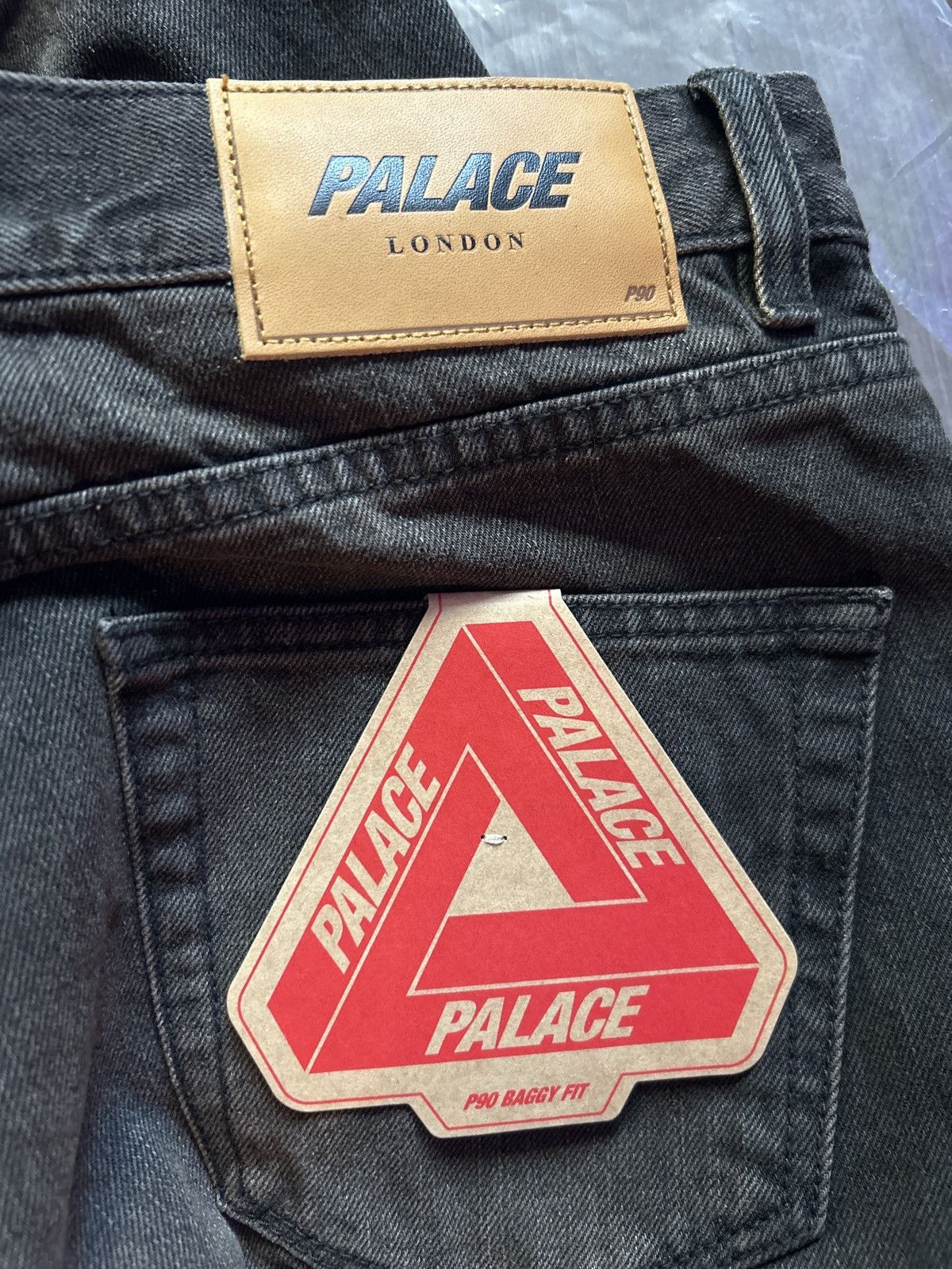 Palace PALACE P90 Baggy Jean Sand Wash Black Size 30 Sandwash Size US 30 / EU 46 - 7 Thumbnail