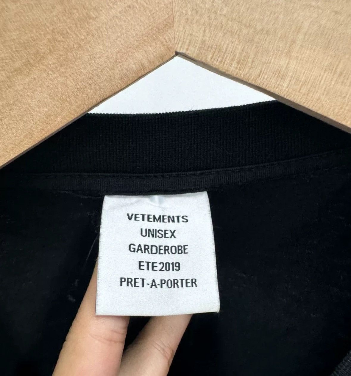 Vetements Vetements 19ss Georgia Season Short Sleeves2412-Nextarrow Size US S / EU 44-46 / 1 - 5 Thumbnail