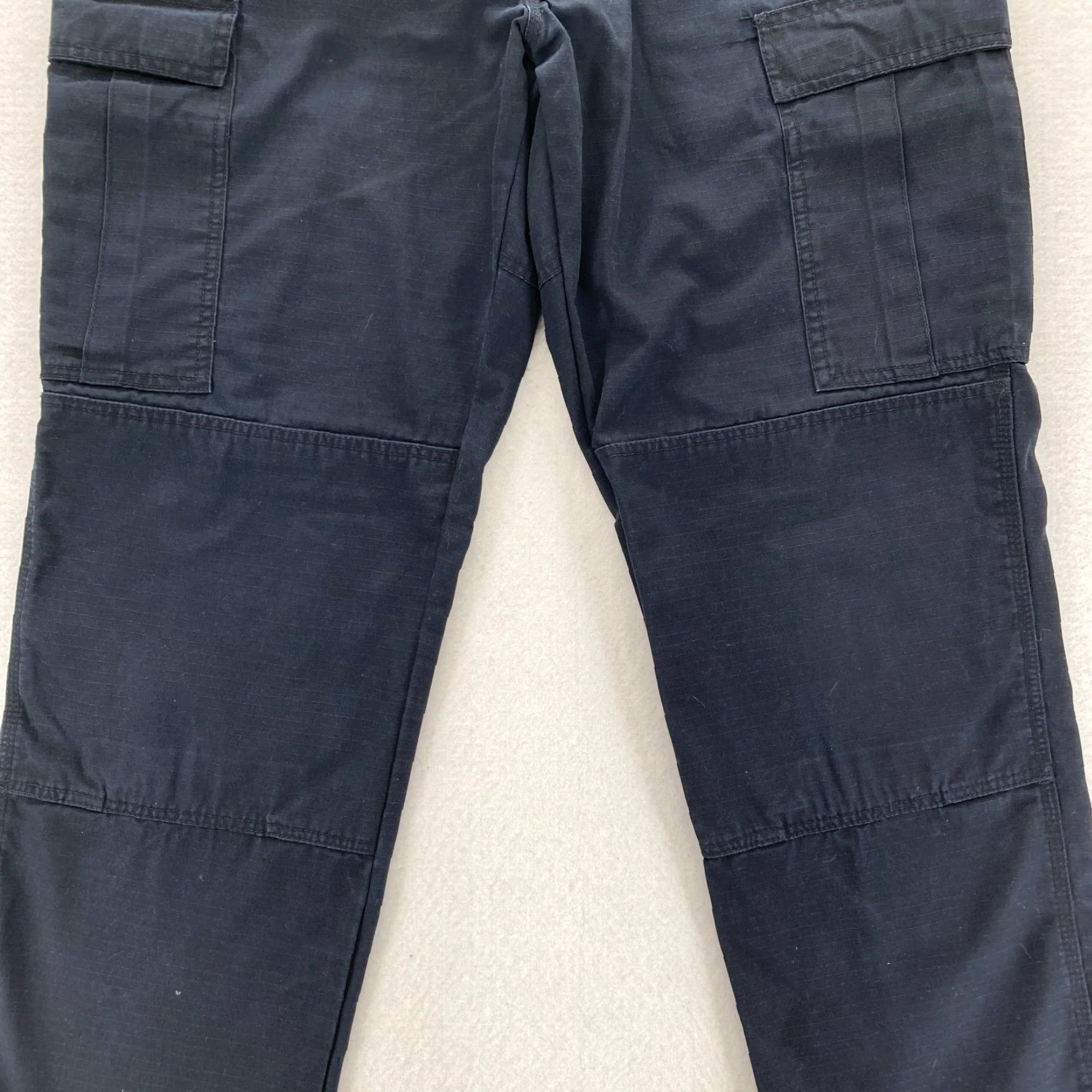 Vintage 5.11 Tactical TDU Ripstop Pants Mens Large Dark Navy Blue Double Knee Cargo Size US 33 - 4 Thumbnail