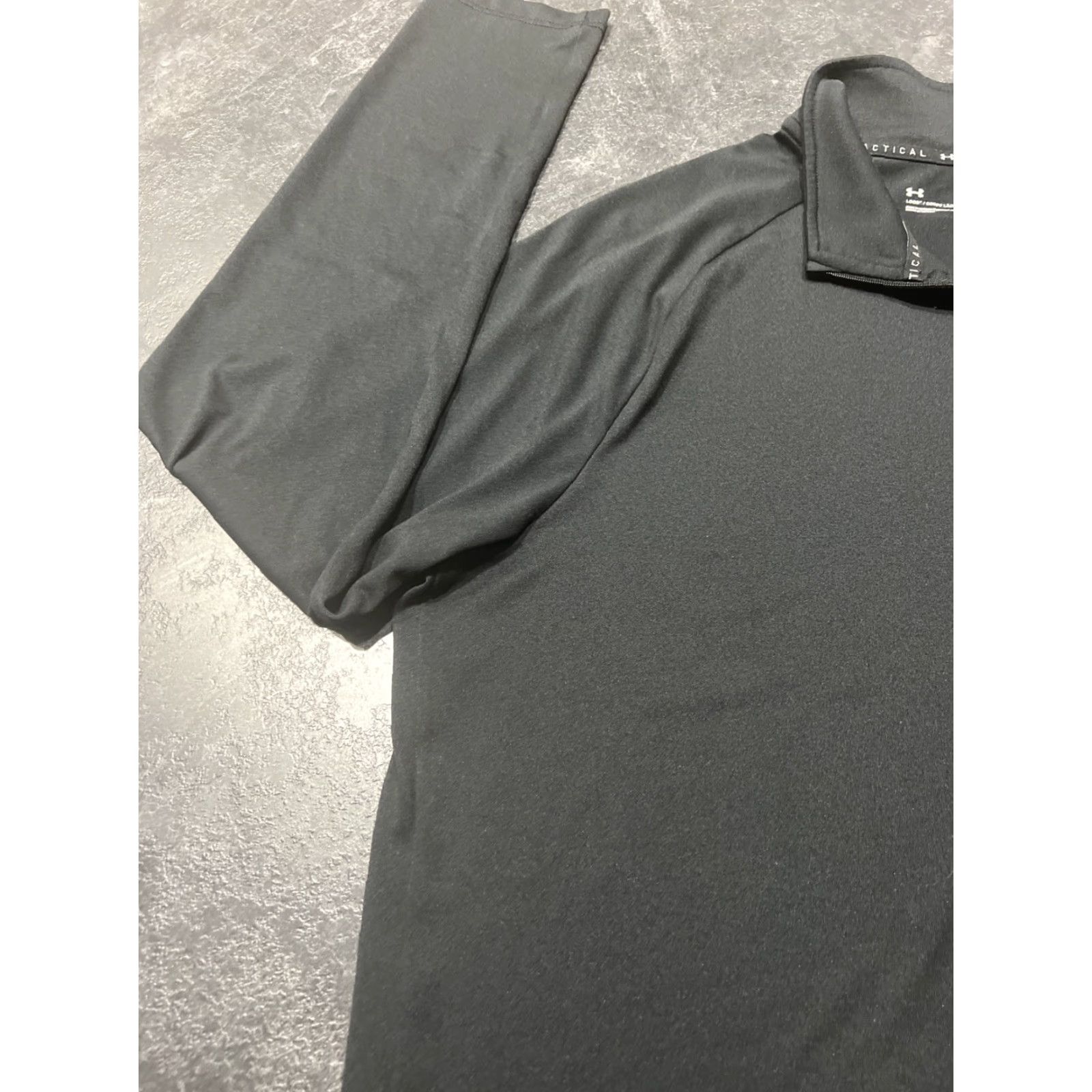 Under Armour Under Armour HeatGear Quarter Zip Athletic Shirt L Men Black Long Sleeve Activewear Mens Size US L / EU 52-54 / 3 - 5 Thumbnail