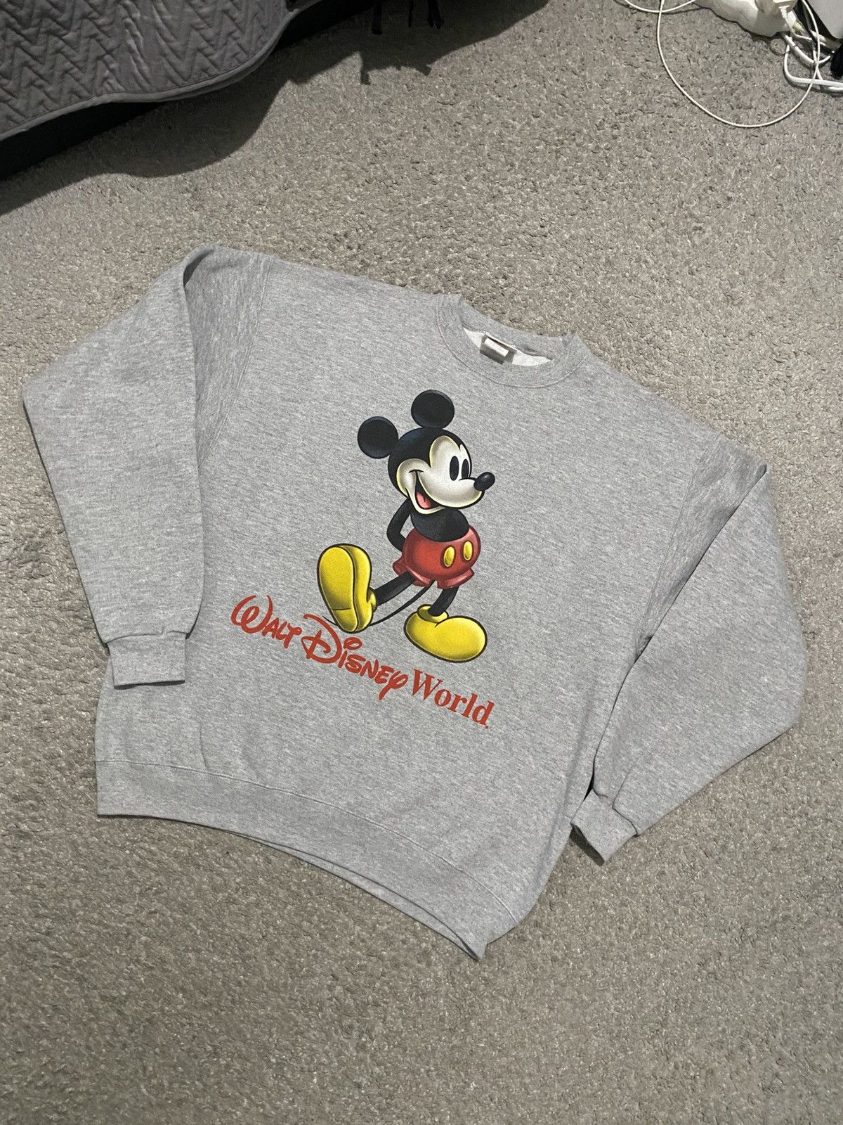 Disney × Vintage Walt Disney World Mickey Mouse L Crewneck Made in USA baggy Size US L / EU 52-54 / 3 - 1 Thumbnail