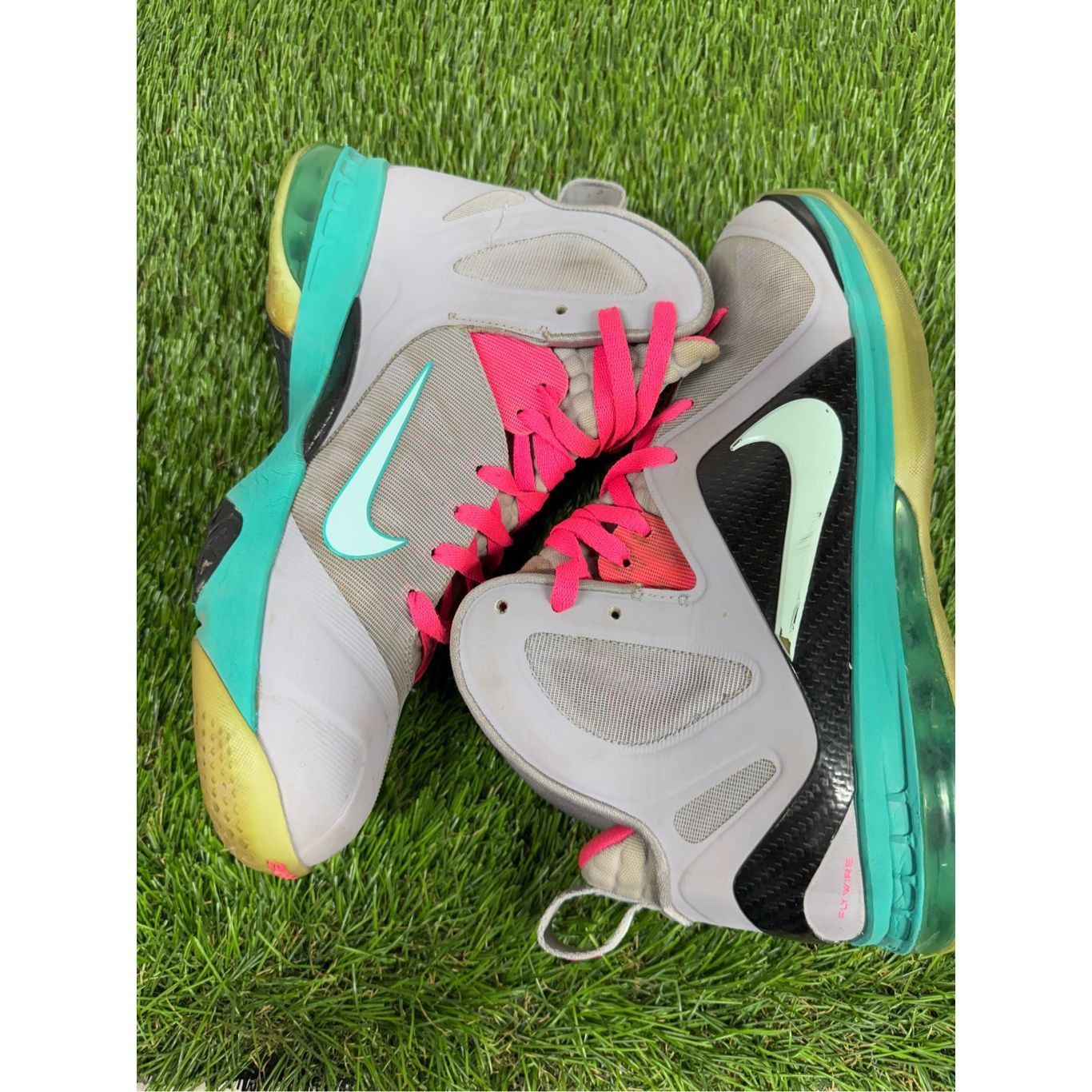 Nike Size 9.5 - Nike LeBron 9 P.S. Elite South Beach Grey Suede ( Size US 9.5 / EU 42-43 - 7 Thumbnail