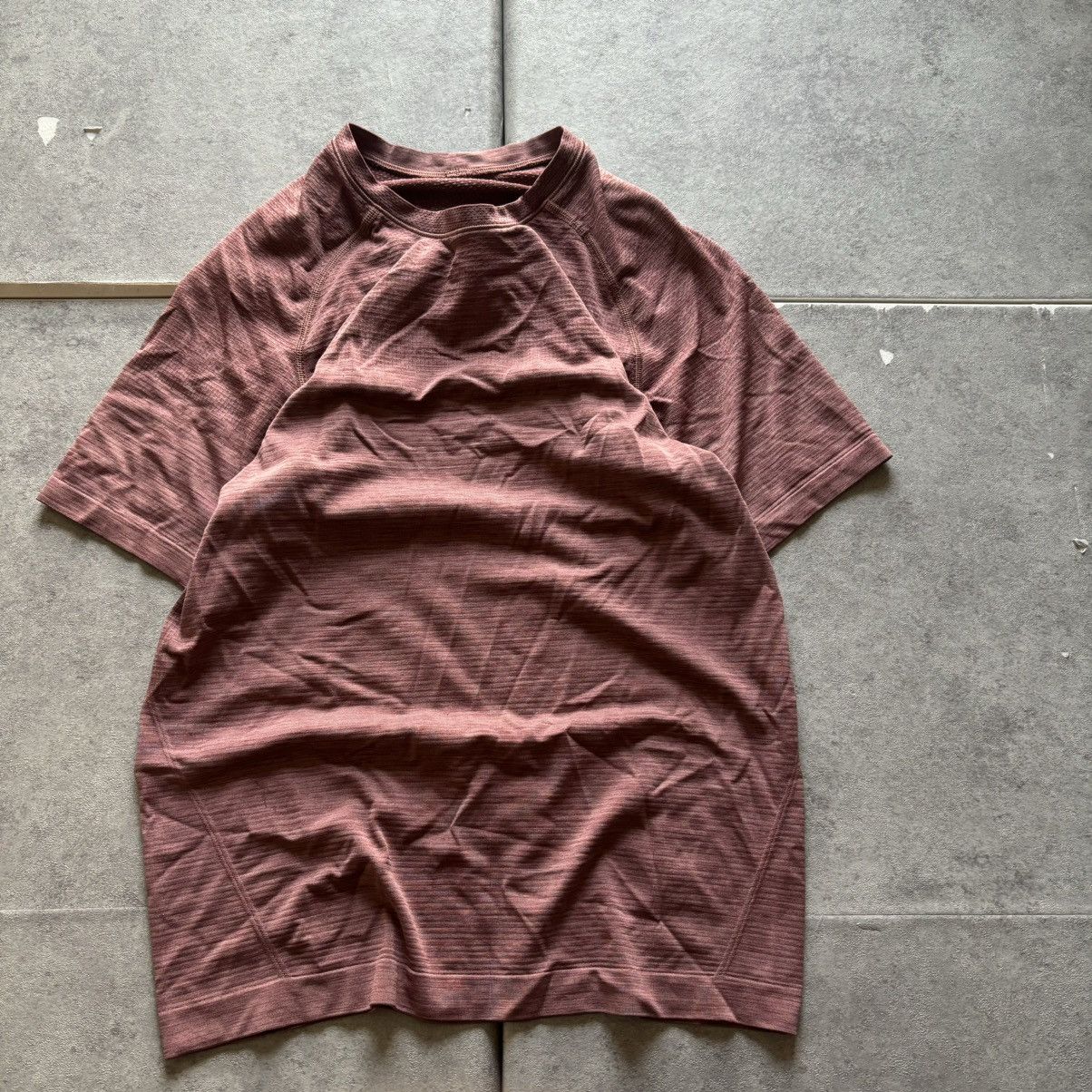 Lululemon Lululemon Men's Metal Vent Tech T-Shirt Pink/red Size xs Size US XS / EU 42 / 0 - 1 Thumbnail