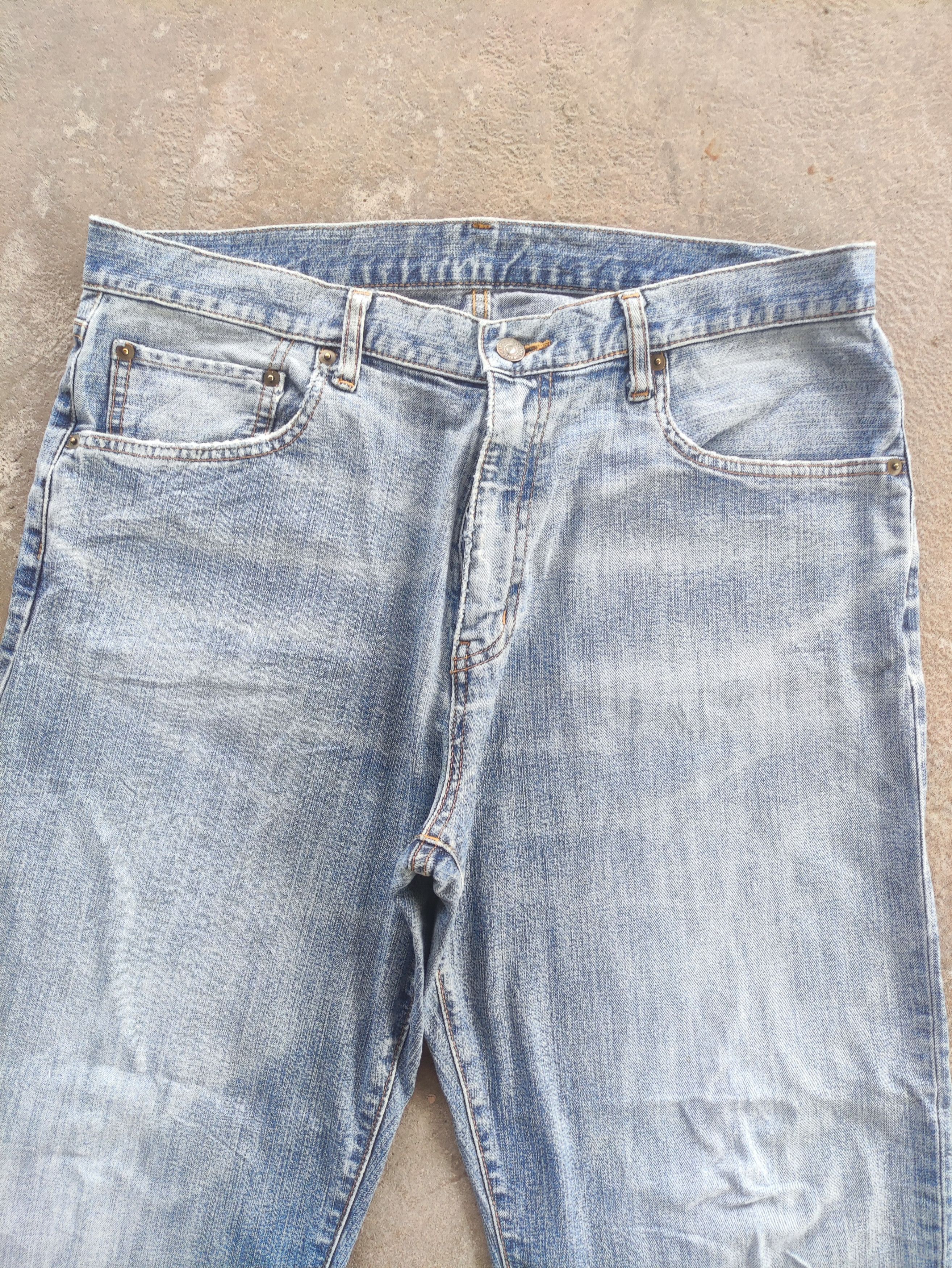 Japanese Brand Vintage Japanese Brand Baggy Denim Faded Pants Size US 35 - 3 Thumbnail