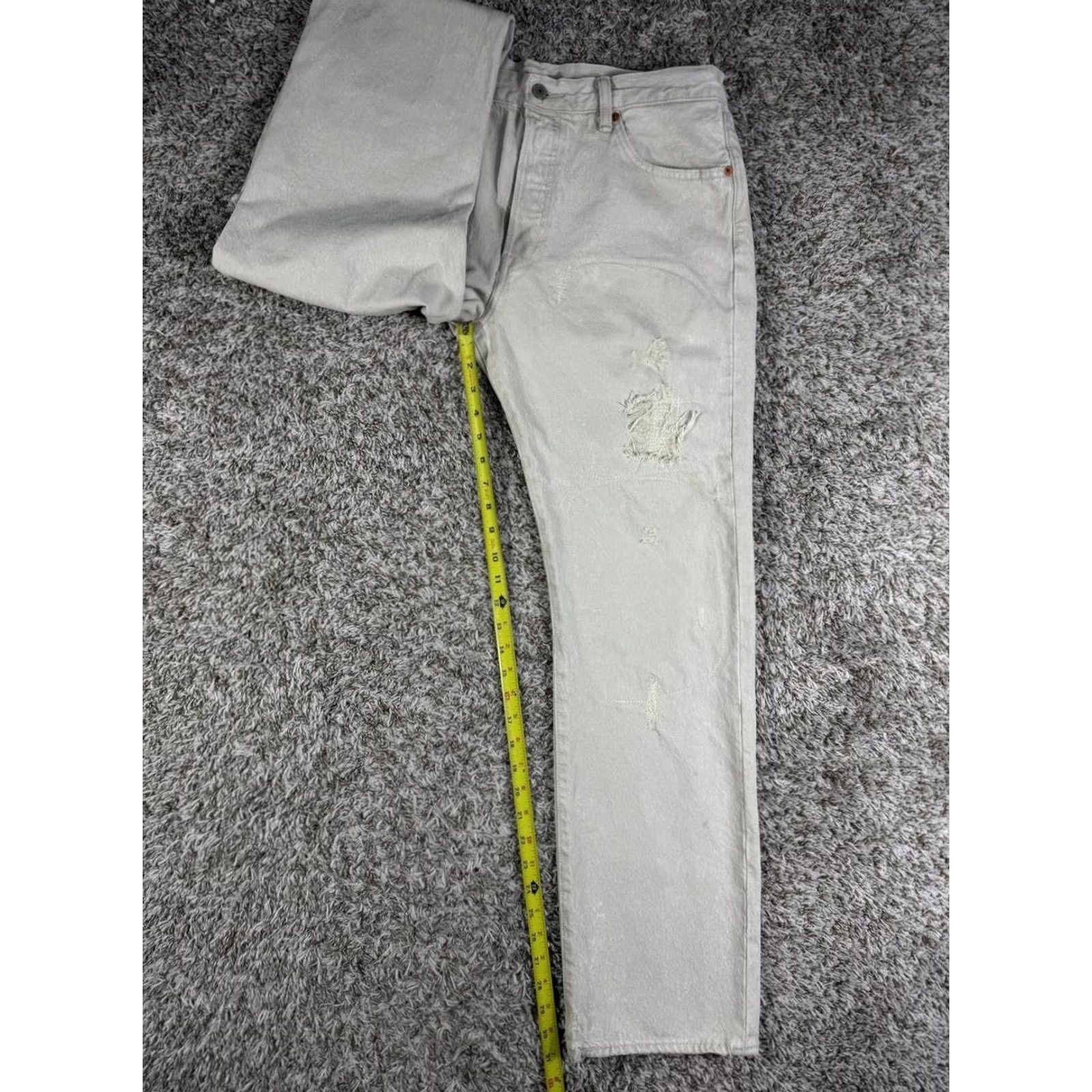 Levi's Levi's 501 Distressed Patchwork Denim Light Gray Jeans Men's 34x32 Regular Inseam 32 Cotton Denim Straight Mexico Mens Sz 34x32 Size US 34 / EU 50 - 6 Thumbnail