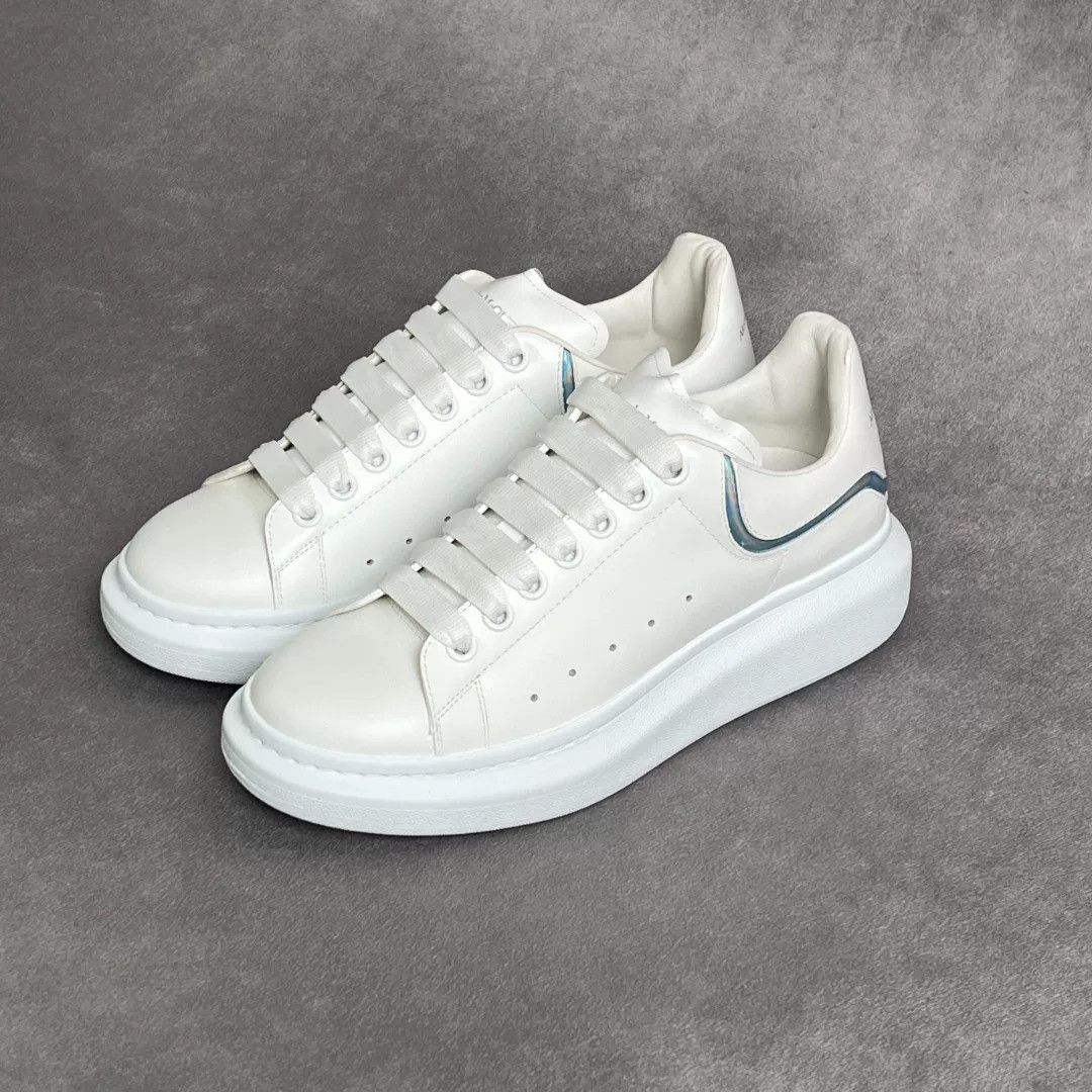Alexander McQueen Alexander McQueen Casual White Lowtop Sneakers 10 Men Size US 10 / EU 43 - 1 Thumbnail