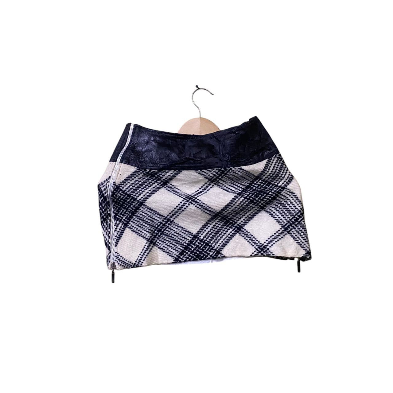 Japanese Brand Galsville mini skirt square design used condition Size 26" / US 2 / IT 38 - 2 Thumbnail