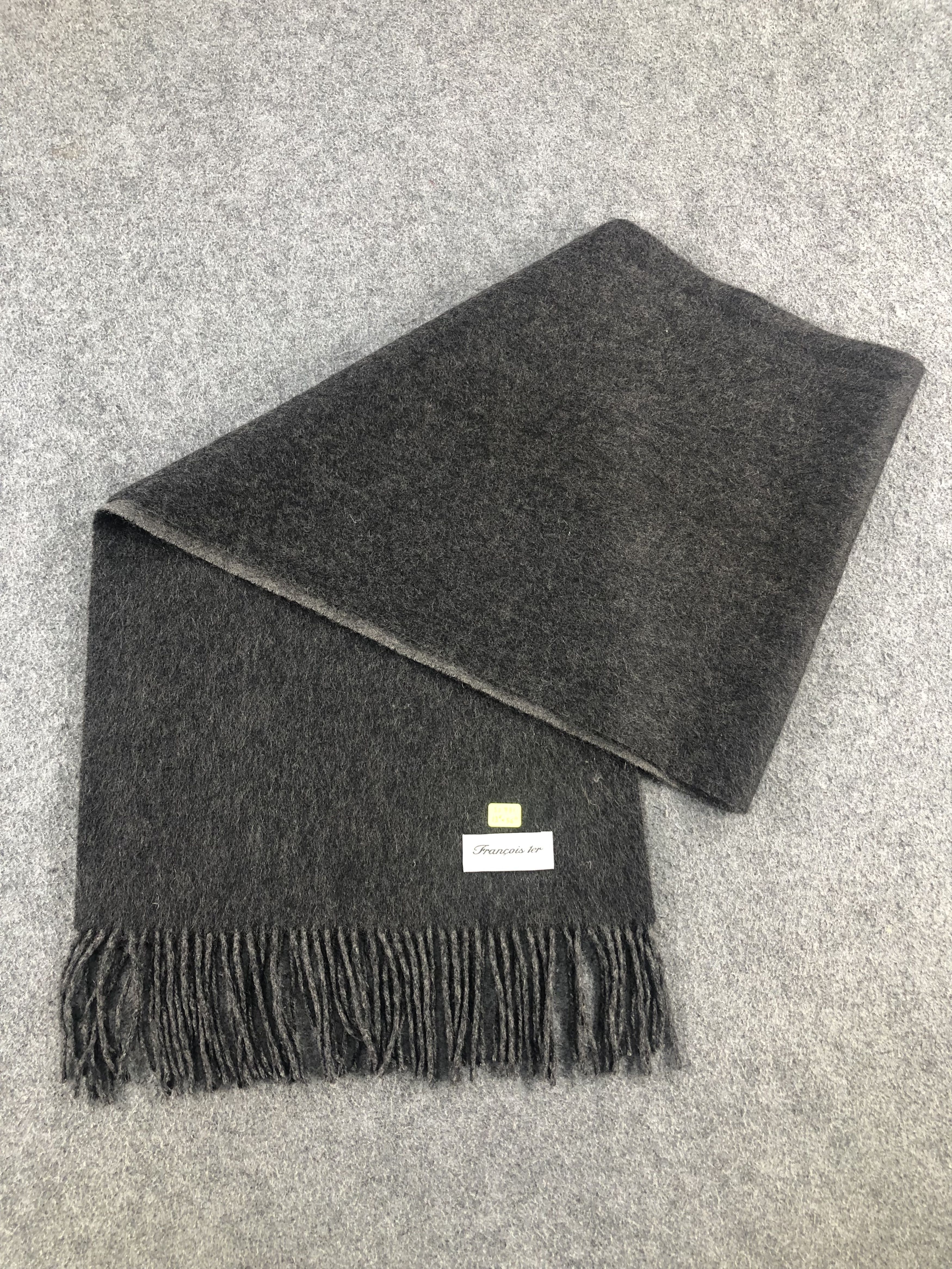 Pierre Balmain Pierre Balmain Scarf / Muffler / Neckwear Size ONE SIZE - 5 Thumbnail