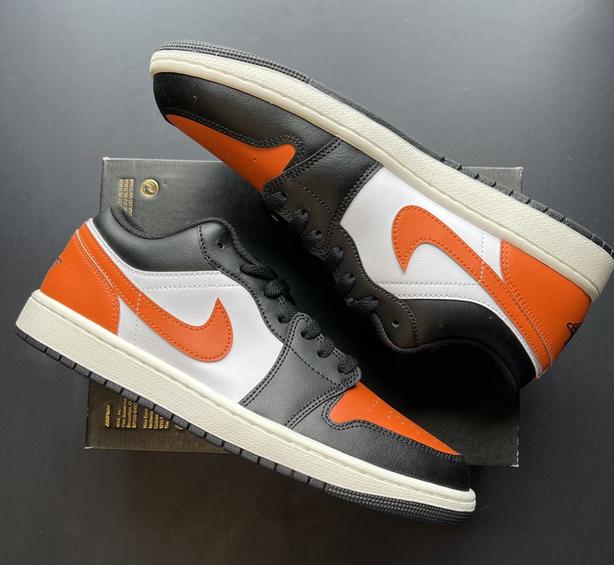 Nike Jordan 1 Low Shattered Backboard Alternate Size US 10.5 / EU 43-44 - 1 Thumbnail