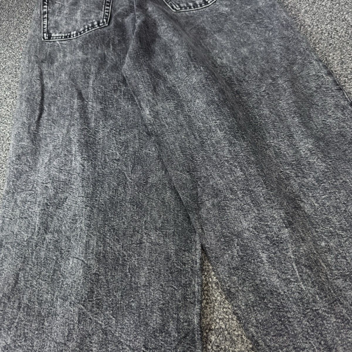 Yohji Yamamoto Archives Japanese Acid Wash GU Barrel Baggy Faded Black Jean Size 26" / US 2 / IT 38 - 7 Thumbnail