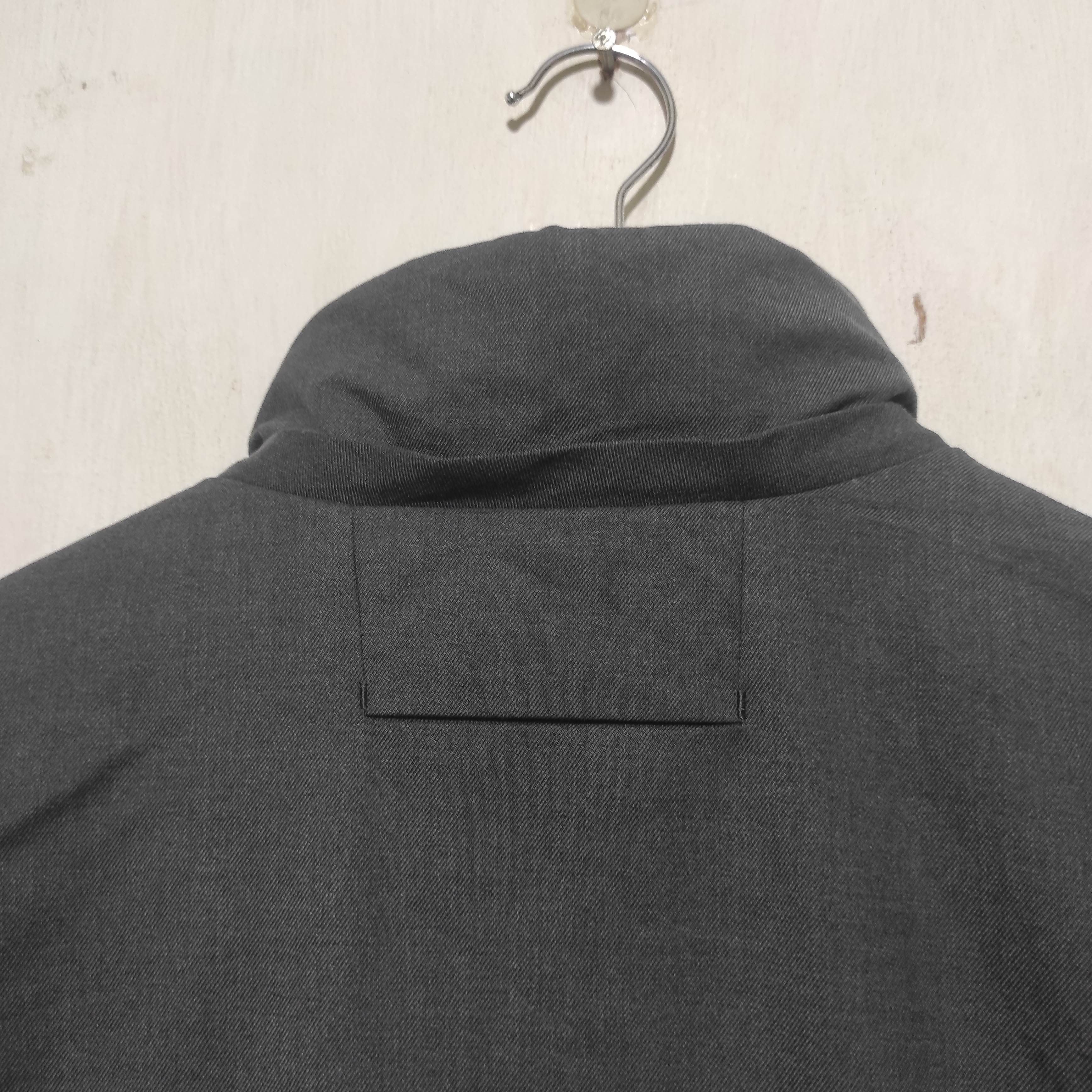 Uniqlo Uniqlo Hybrid Down Outwear Jacket Size S / US 4 / IT 40 - 14 Thumbnail
